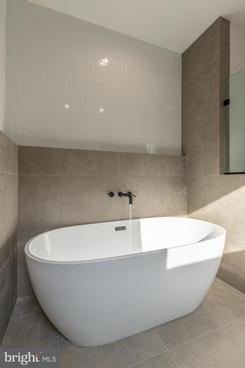 GRADUATE HOSPITAL - Residential