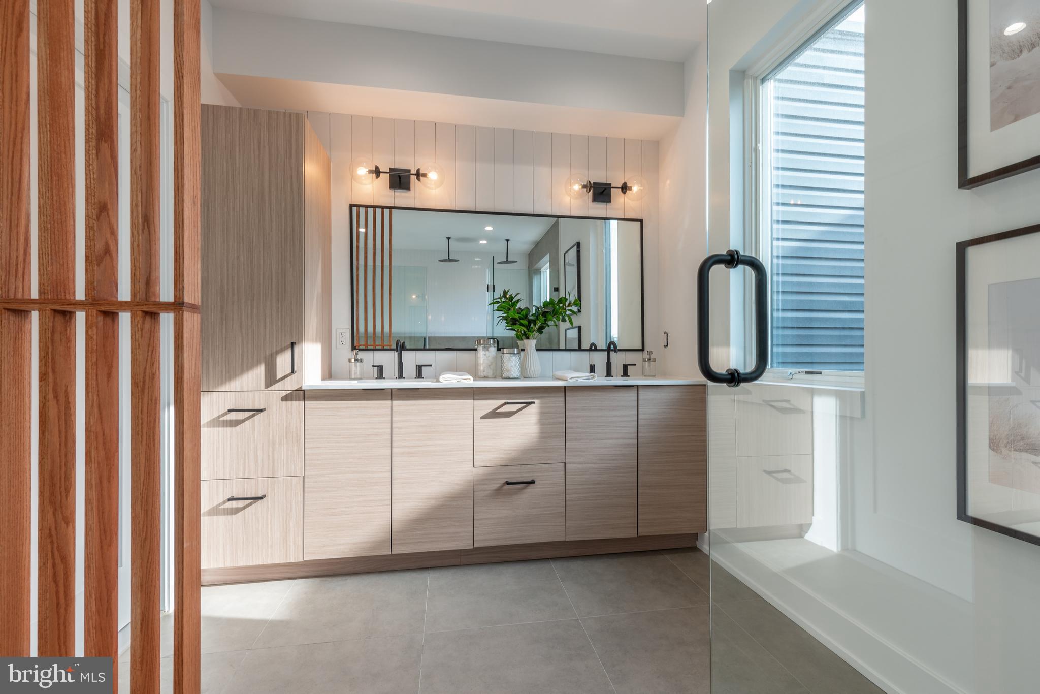 GRADUATE HOSPITAL - Residential