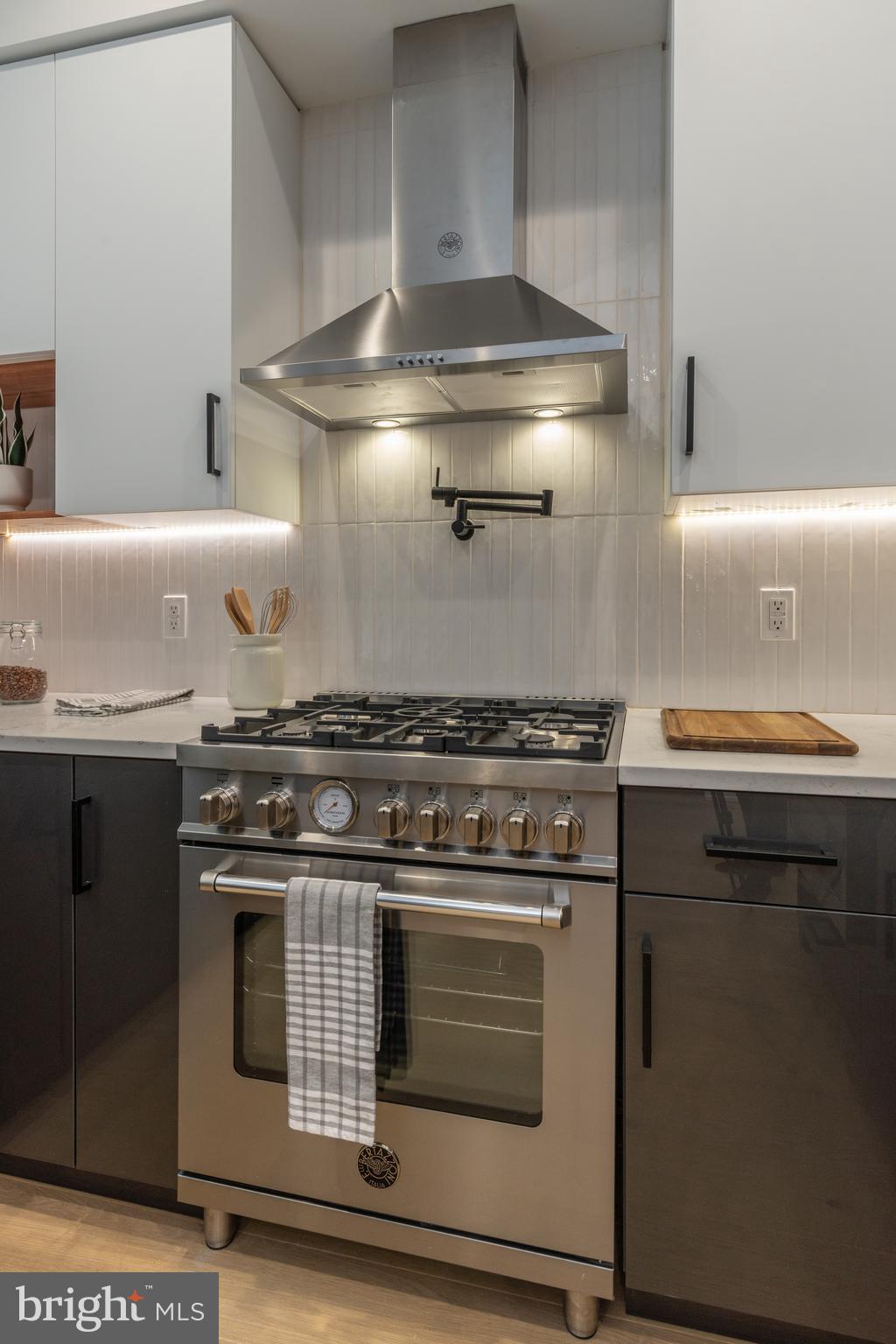 GRADUATE HOSPITAL - Residential