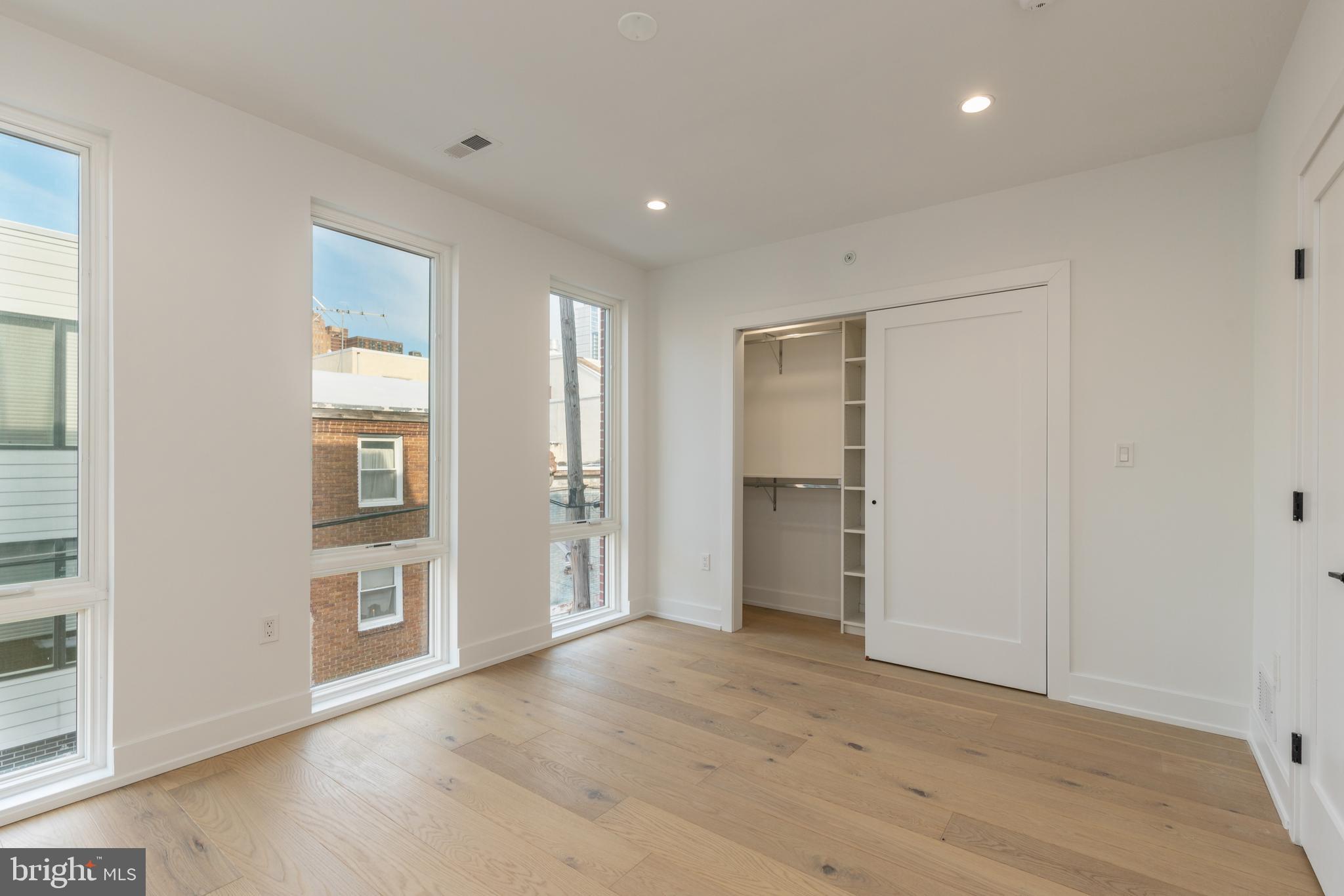 GRADUATE HOSPITAL - Residential