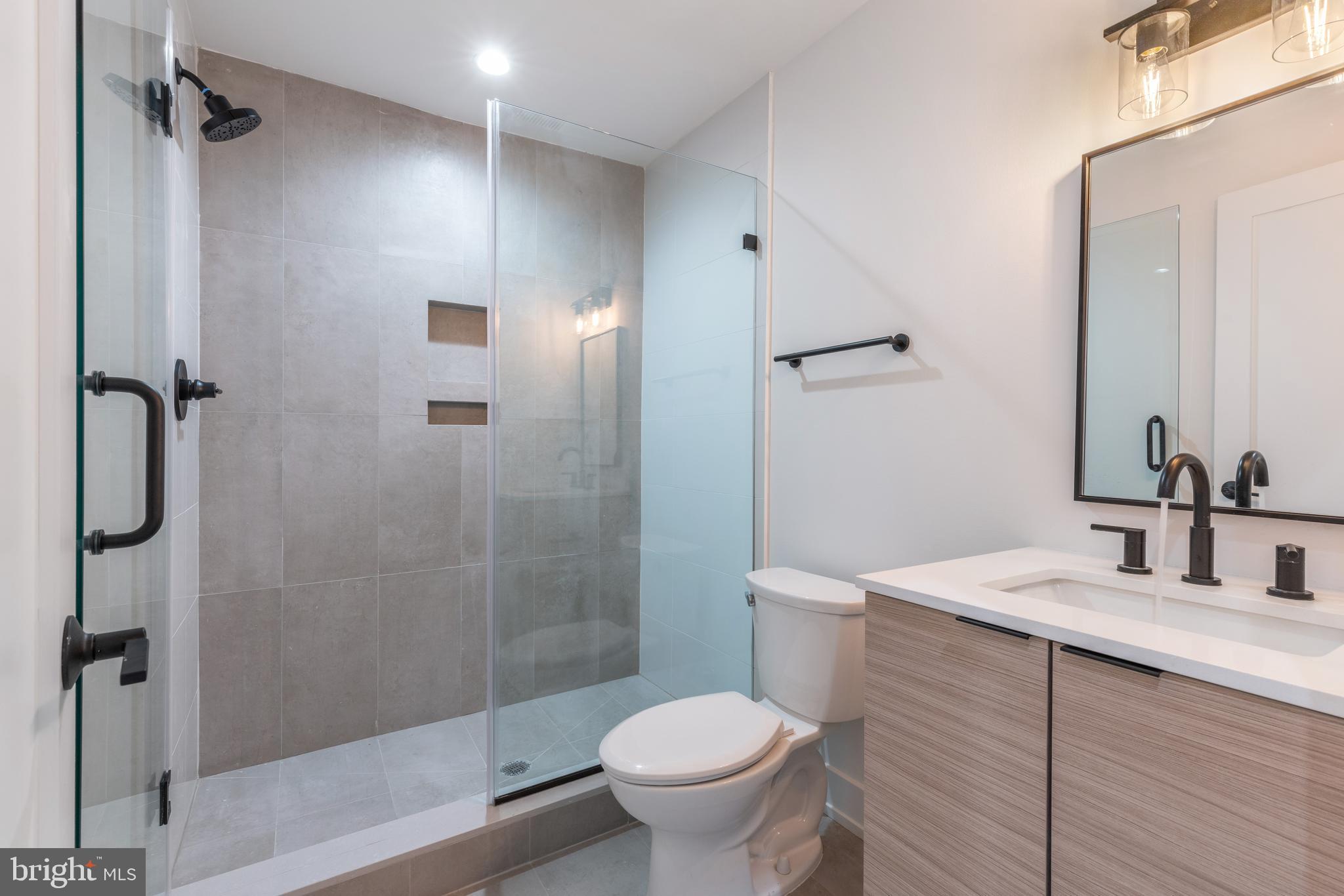 GRADUATE HOSPITAL - Residential