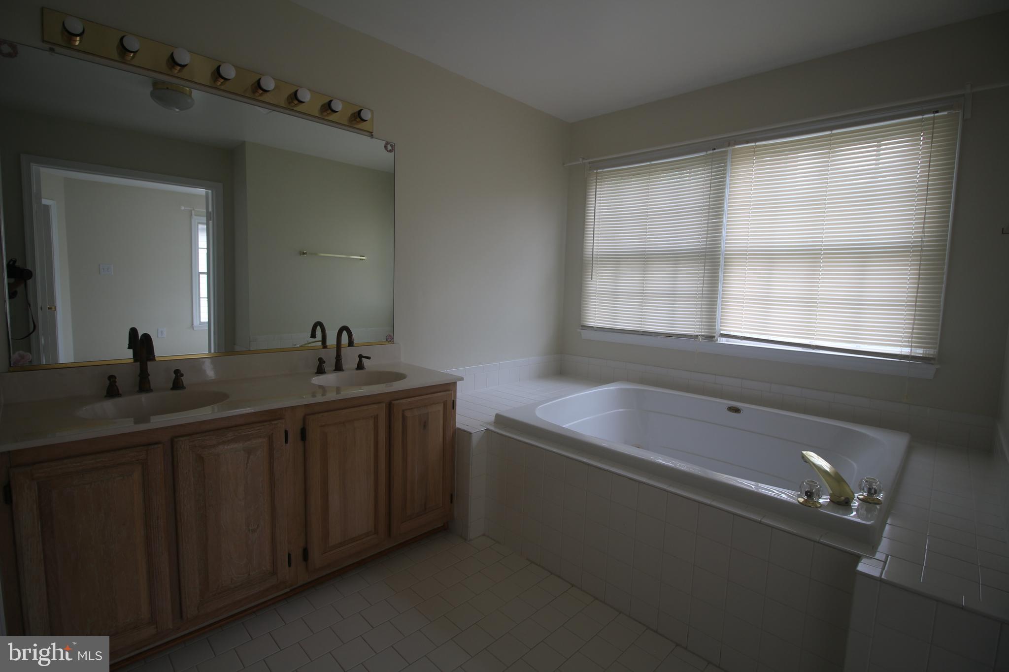 ROCKSHIRE - Residential