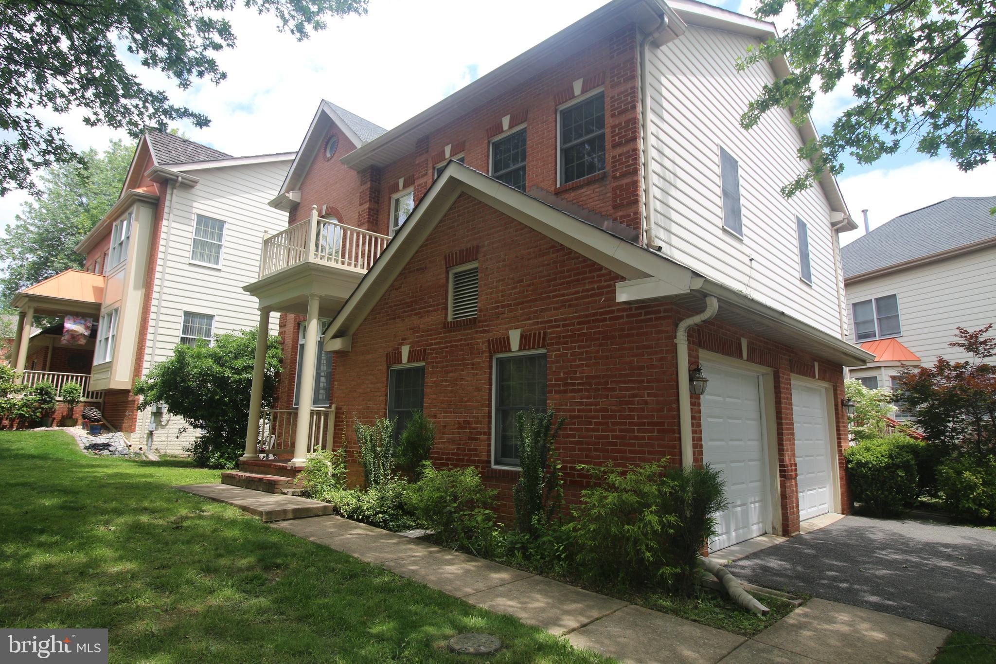 3014 WINDY KNOLL COURT