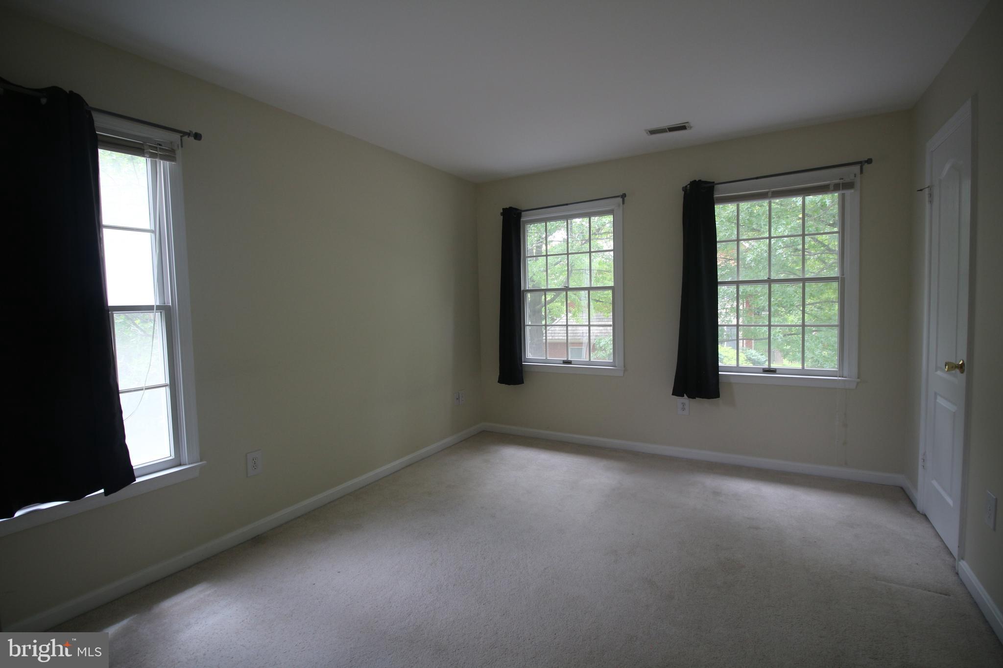 ROCKSHIRE - Residential