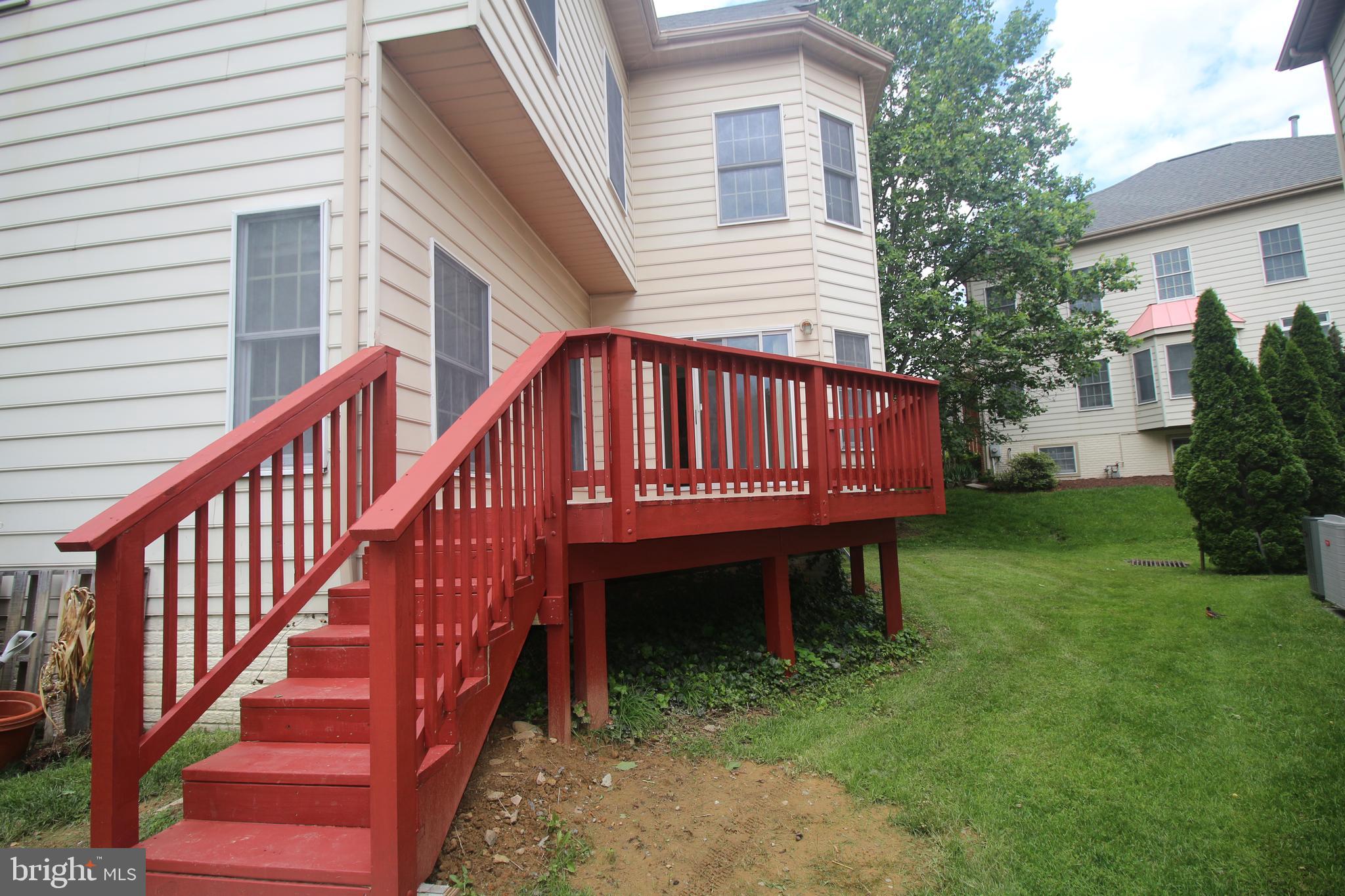 3014 WINDY KNOLL COURT