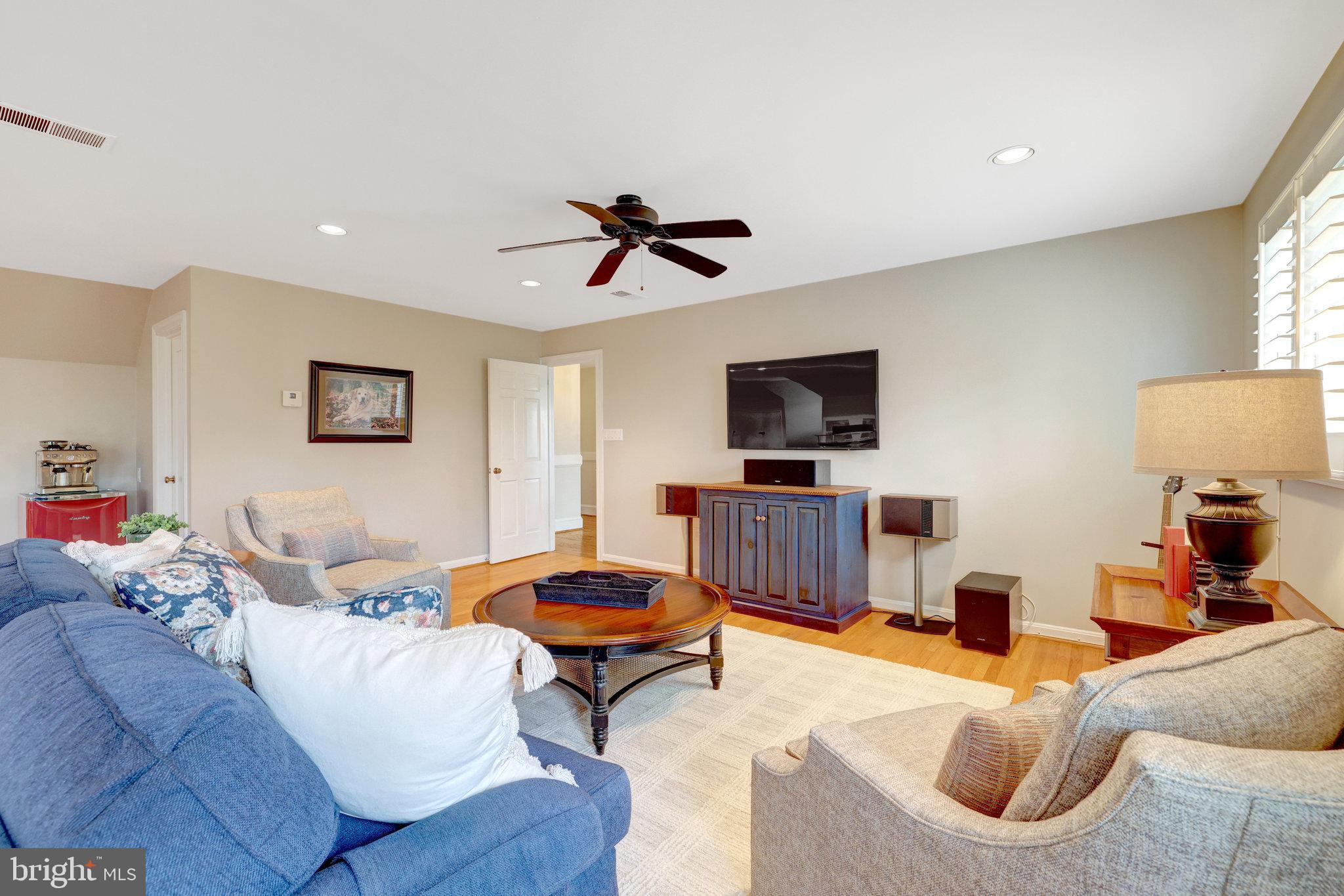 LINCOLN - Residential