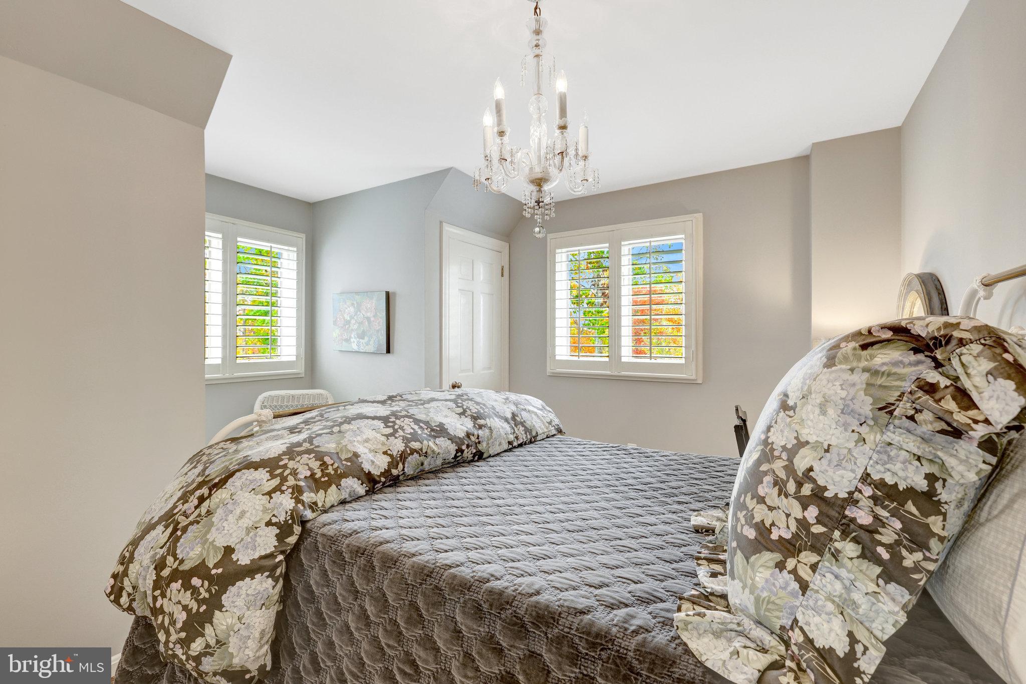 LINCOLN - Residential