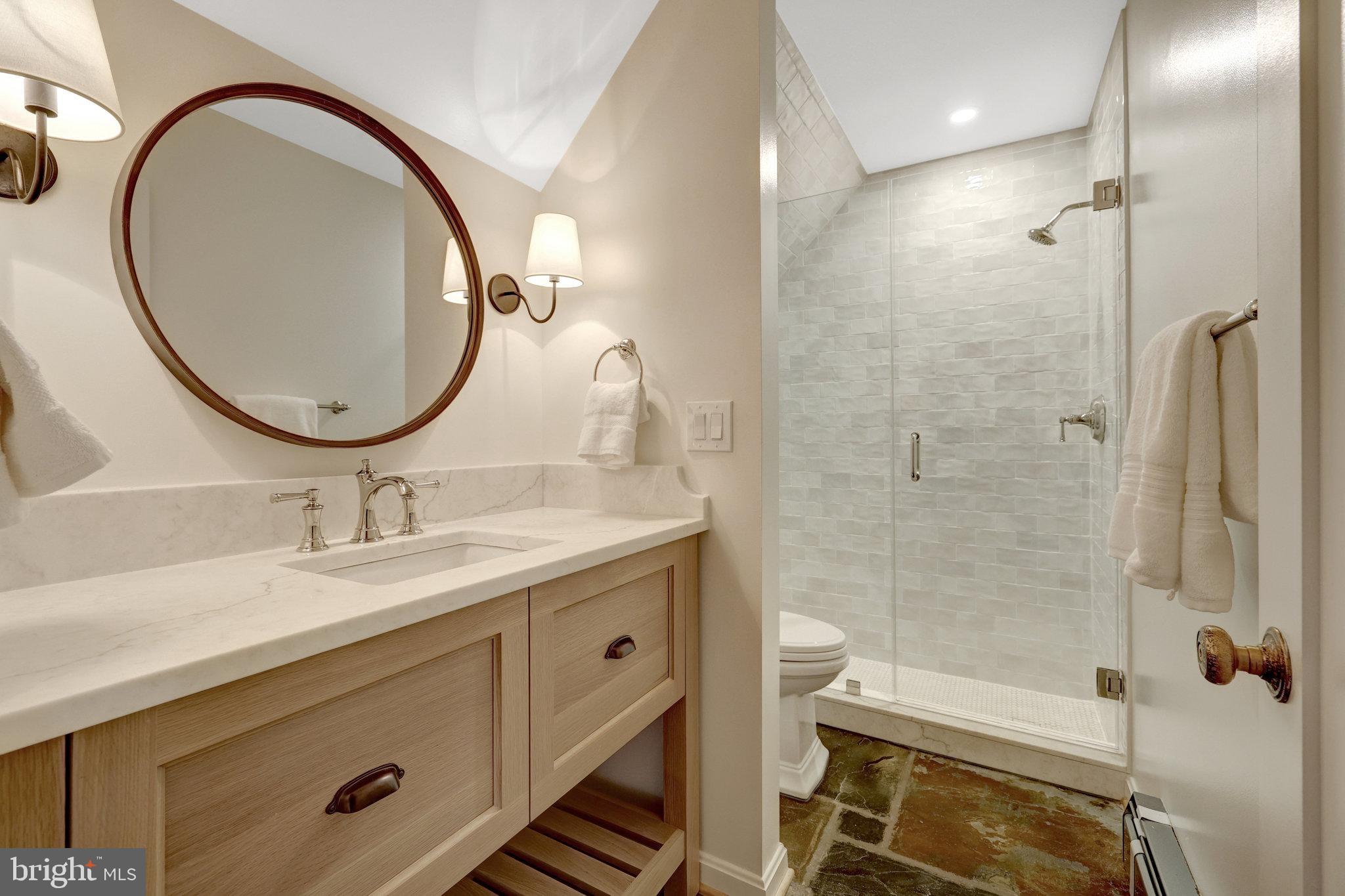 LINCOLN - Residential