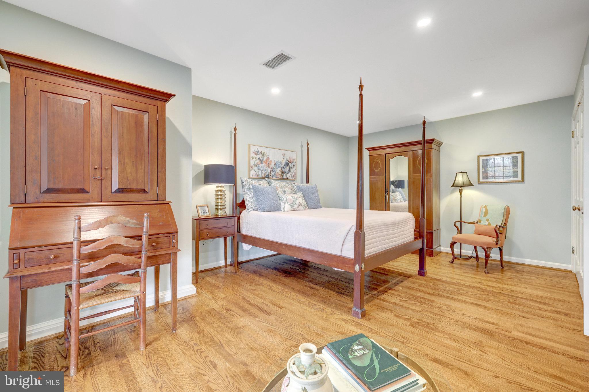 LINCOLN - Residential