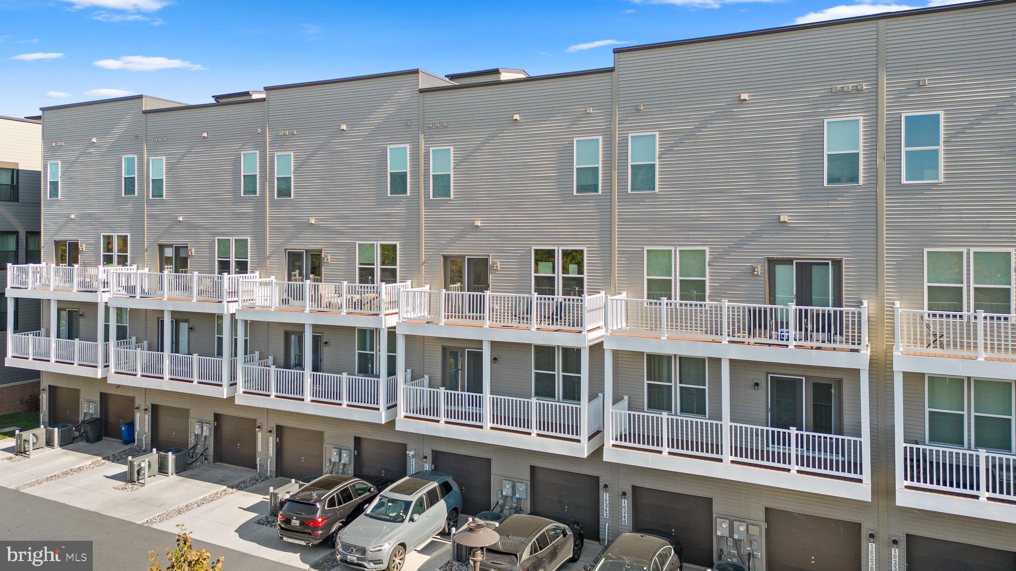 WESTSIDE AT SHADY GROVE METRO - Residential