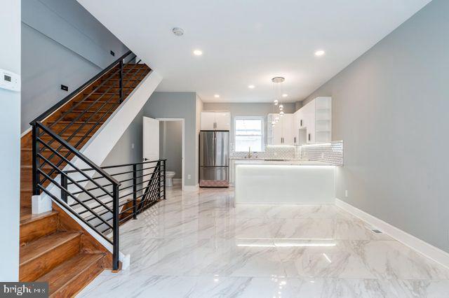 OLDE RICHMOND - Residential Lease