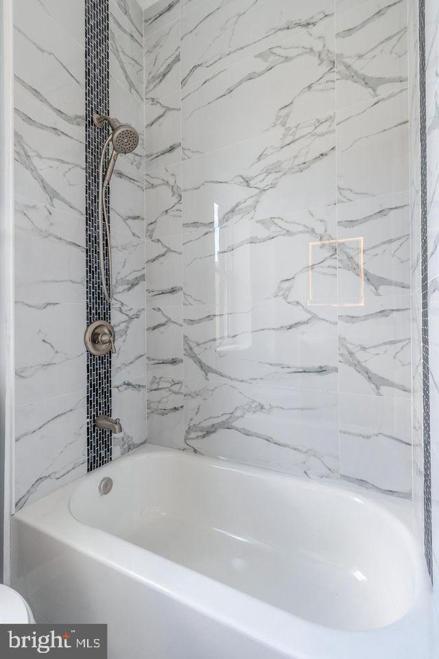 OLDE RICHMOND - Residential Lease