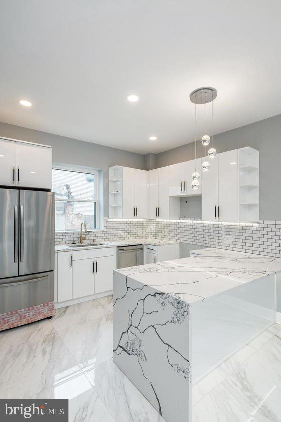 OLDE RICHMOND - Residential Lease