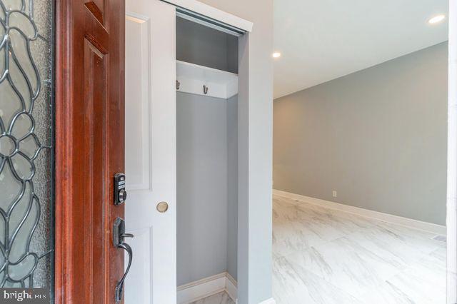 OLDE RICHMOND - Residential Lease