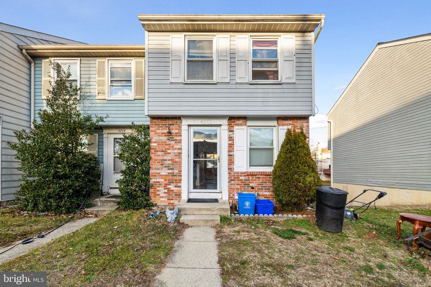 Offer Deadline 01/14/2024,  5;00PM.

 Investor's Opportunity Below Market Value at 4250 Dunwood Terrace!
Discover the potential of this 3-level townhome with 2 bedrooms and 2 full baths. The walk-out basement presents an exciting opportunity for a potential 3rd bedroom. Priced below market value, this property is an investor's delight. Conveniently located near major routes 200, 95, and 495, making it an ideal choice. Don't miss out – schedule your showing today!