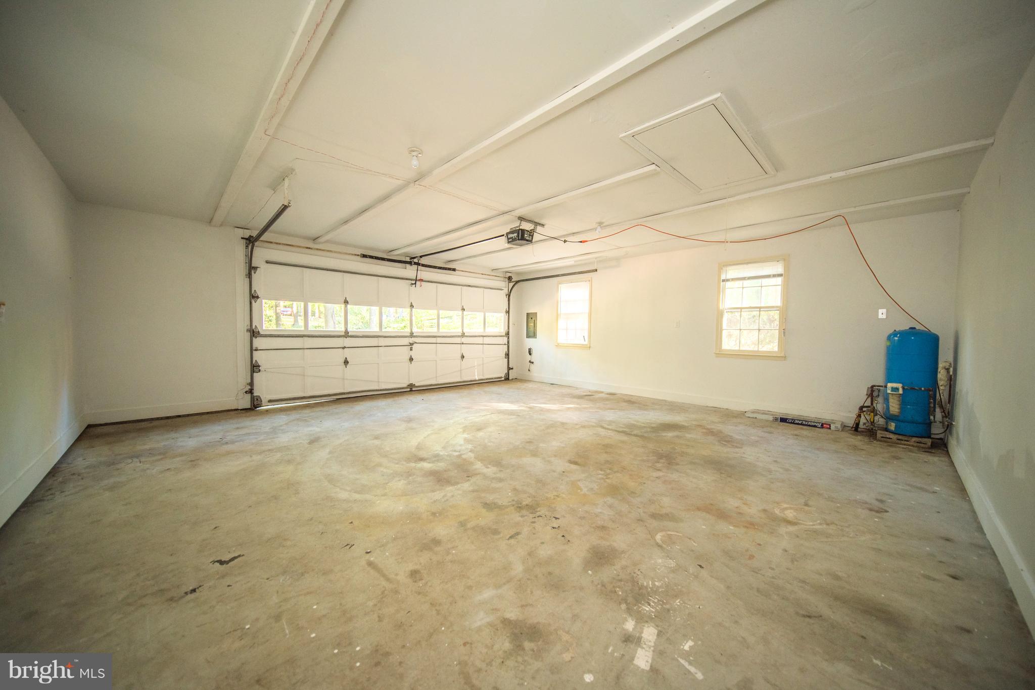 MOUNT CARMEL ESTATES - Residential