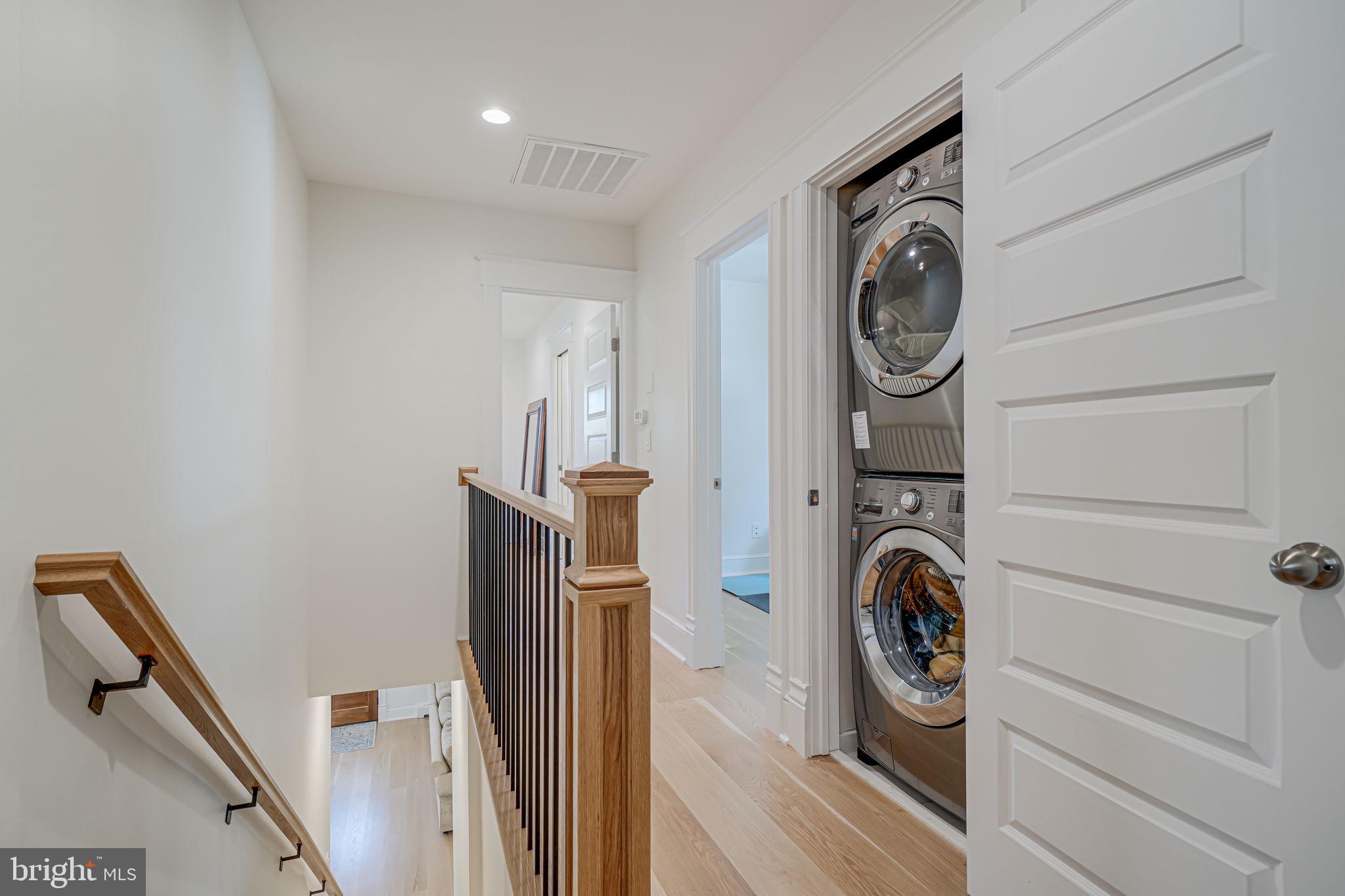 ADDISON HEIGHTS - Residential