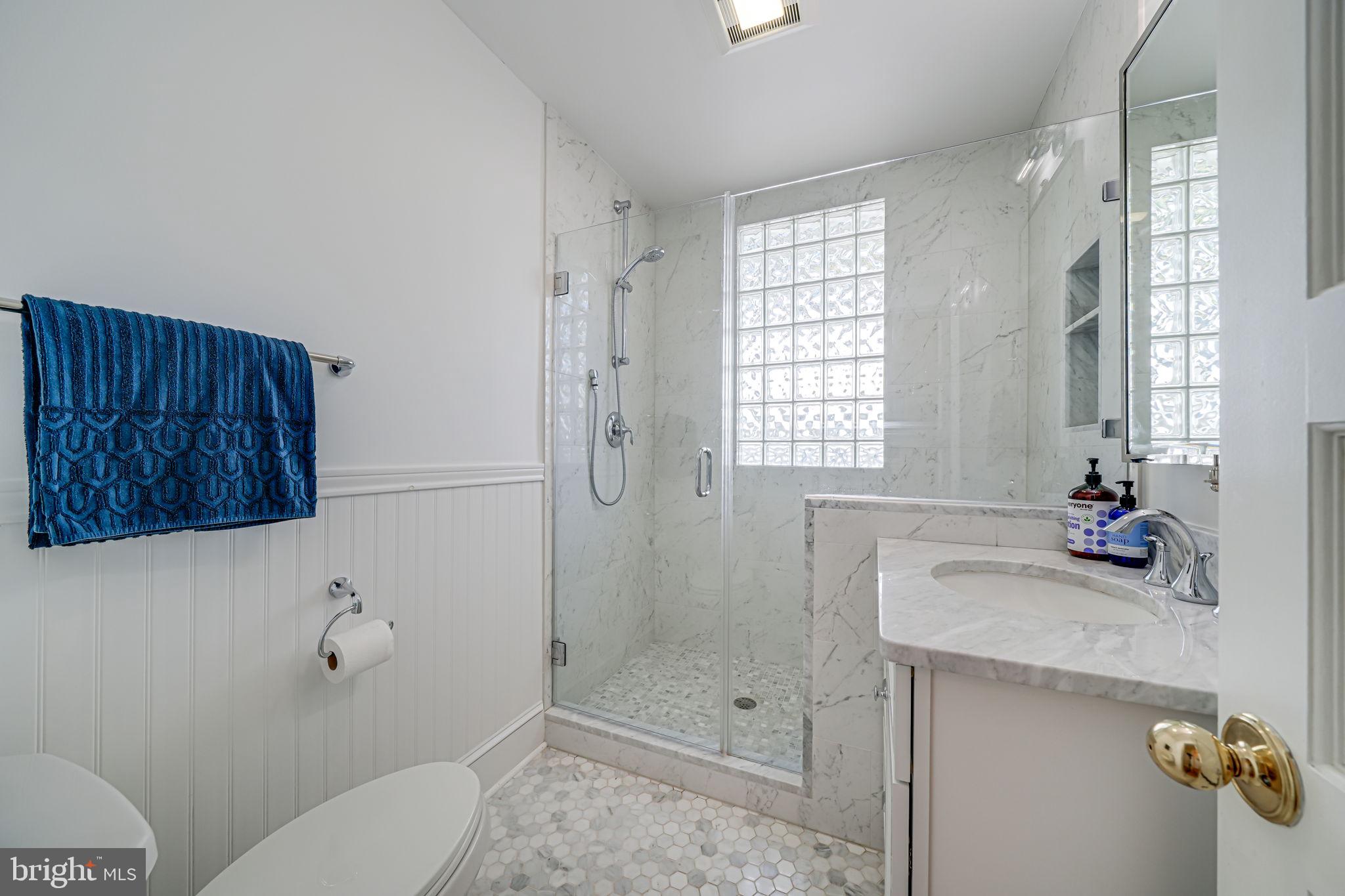 ADDISON HEIGHTS - Residential