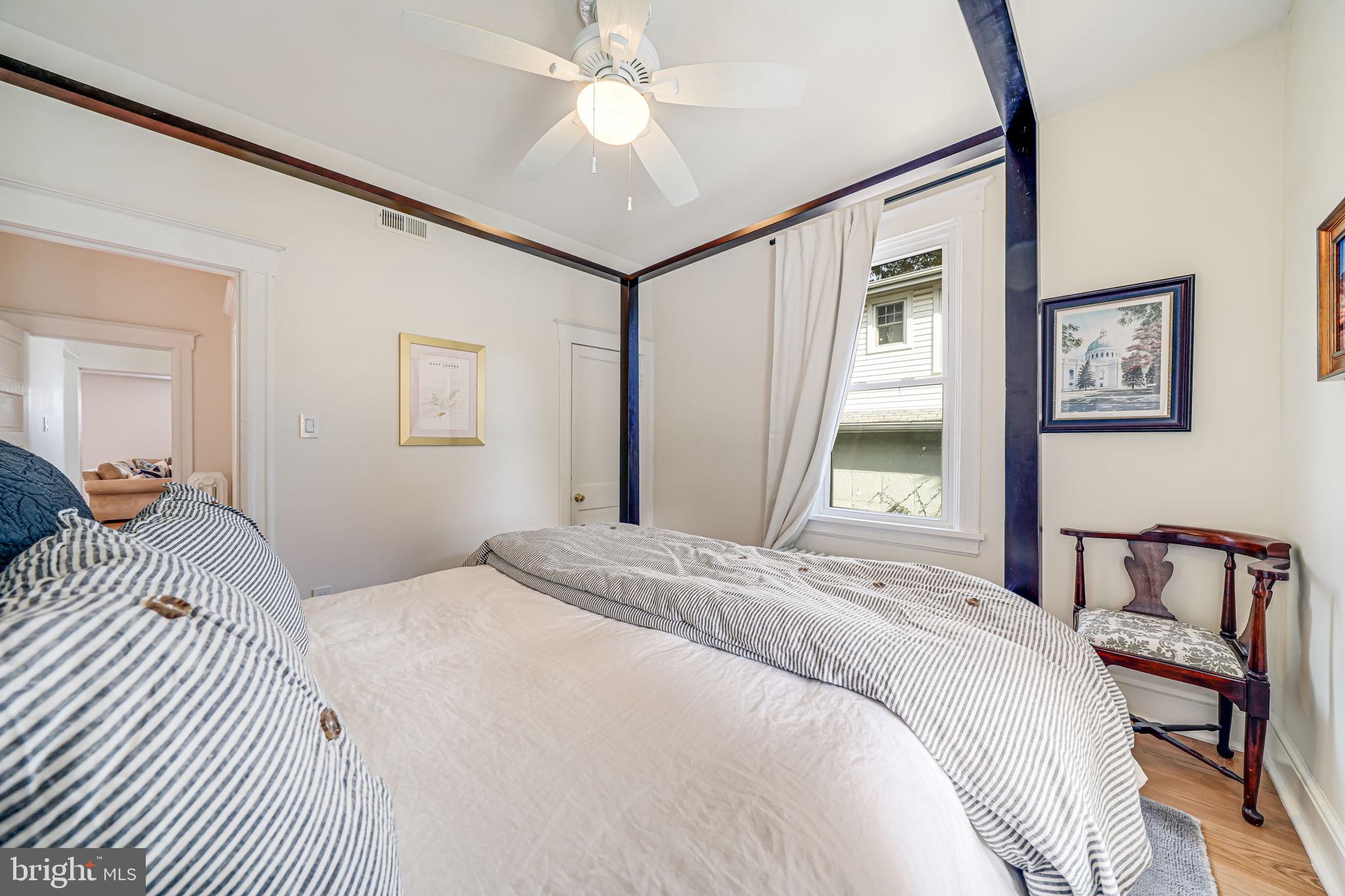 ADDISON HEIGHTS - Residential