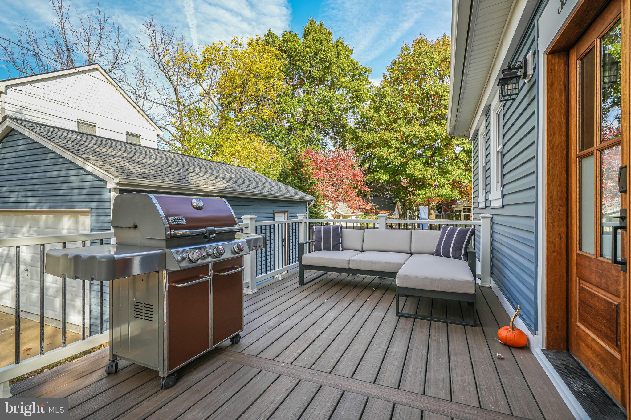 ADDISON HEIGHTS - Residential