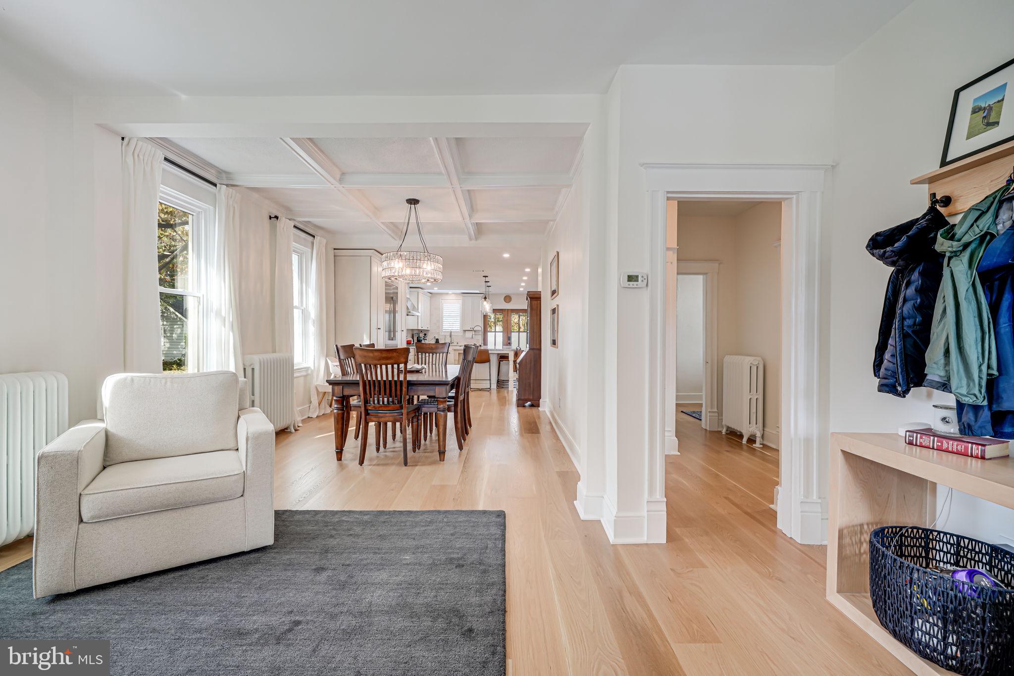 ADDISON HEIGHTS - Residential