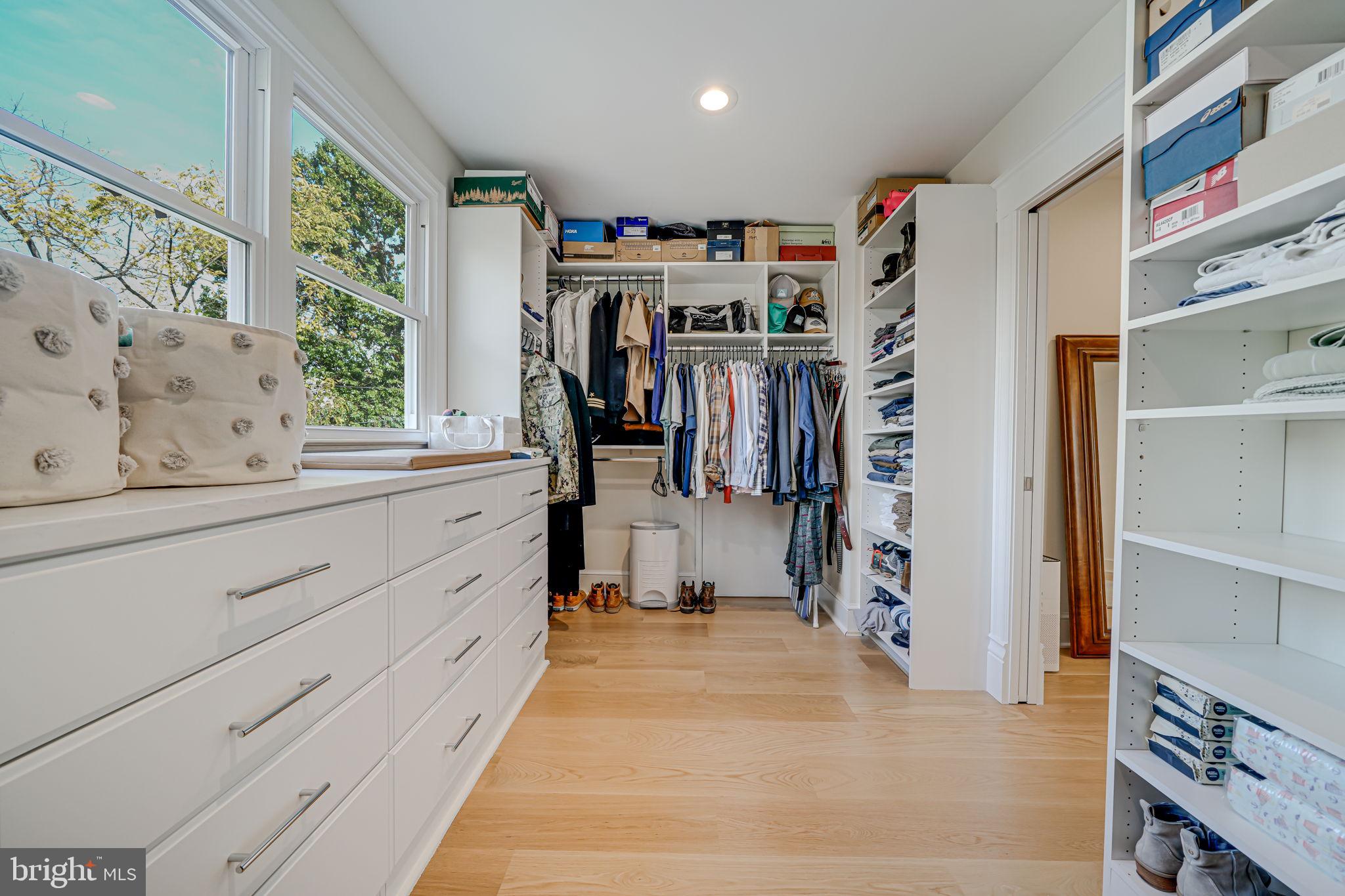 ADDISON HEIGHTS - Residential