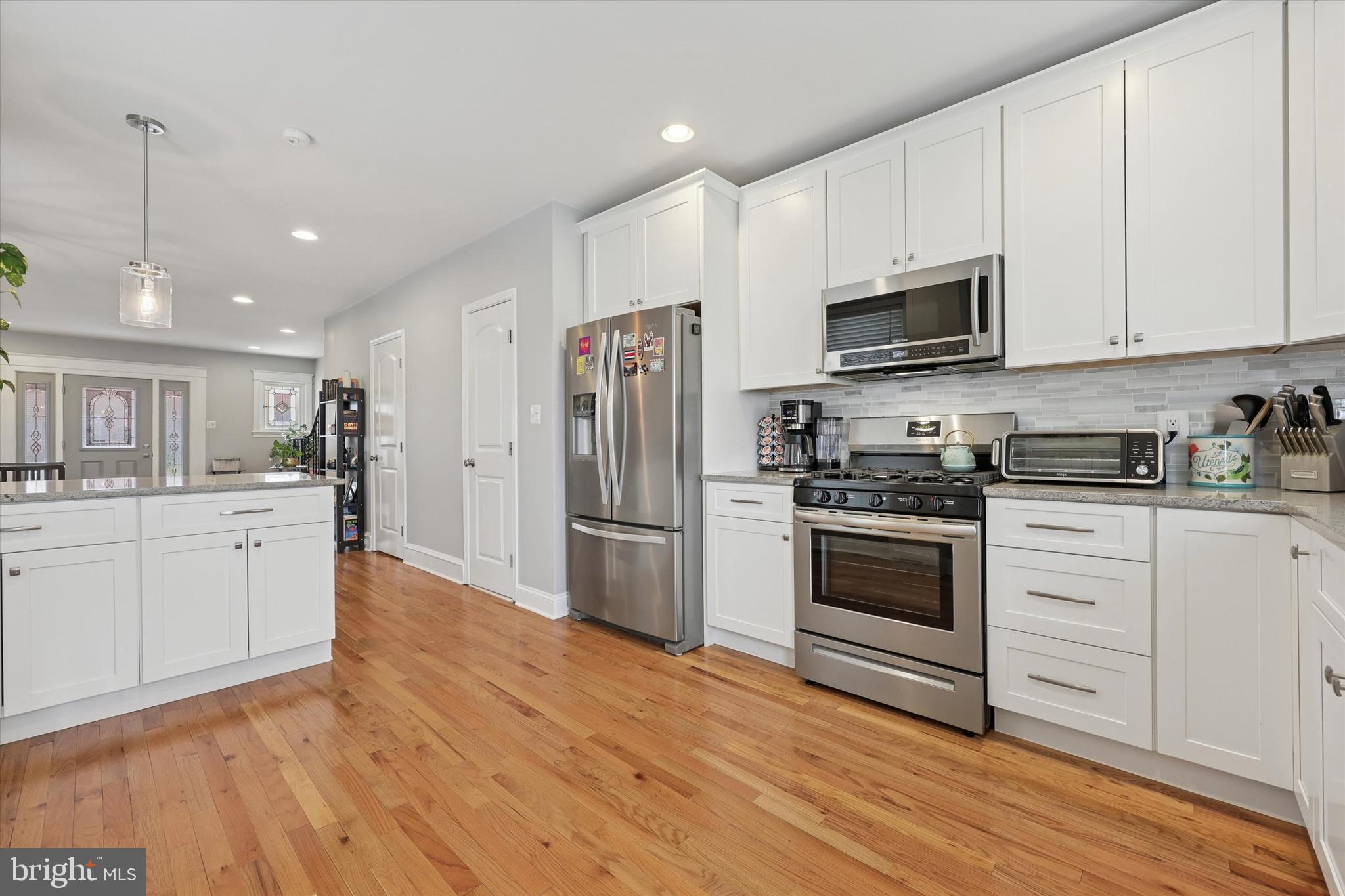 ROXBOROUGH - Residential