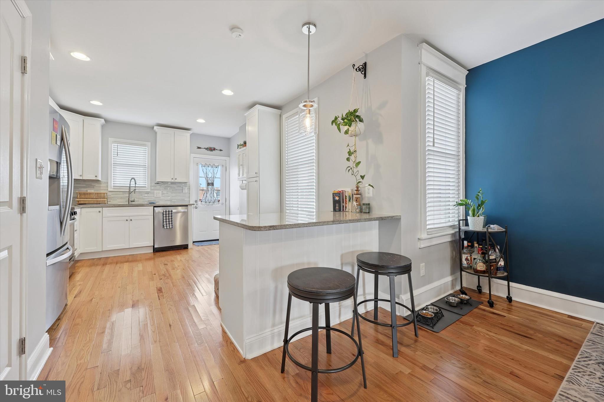 ROXBOROUGH - Residential