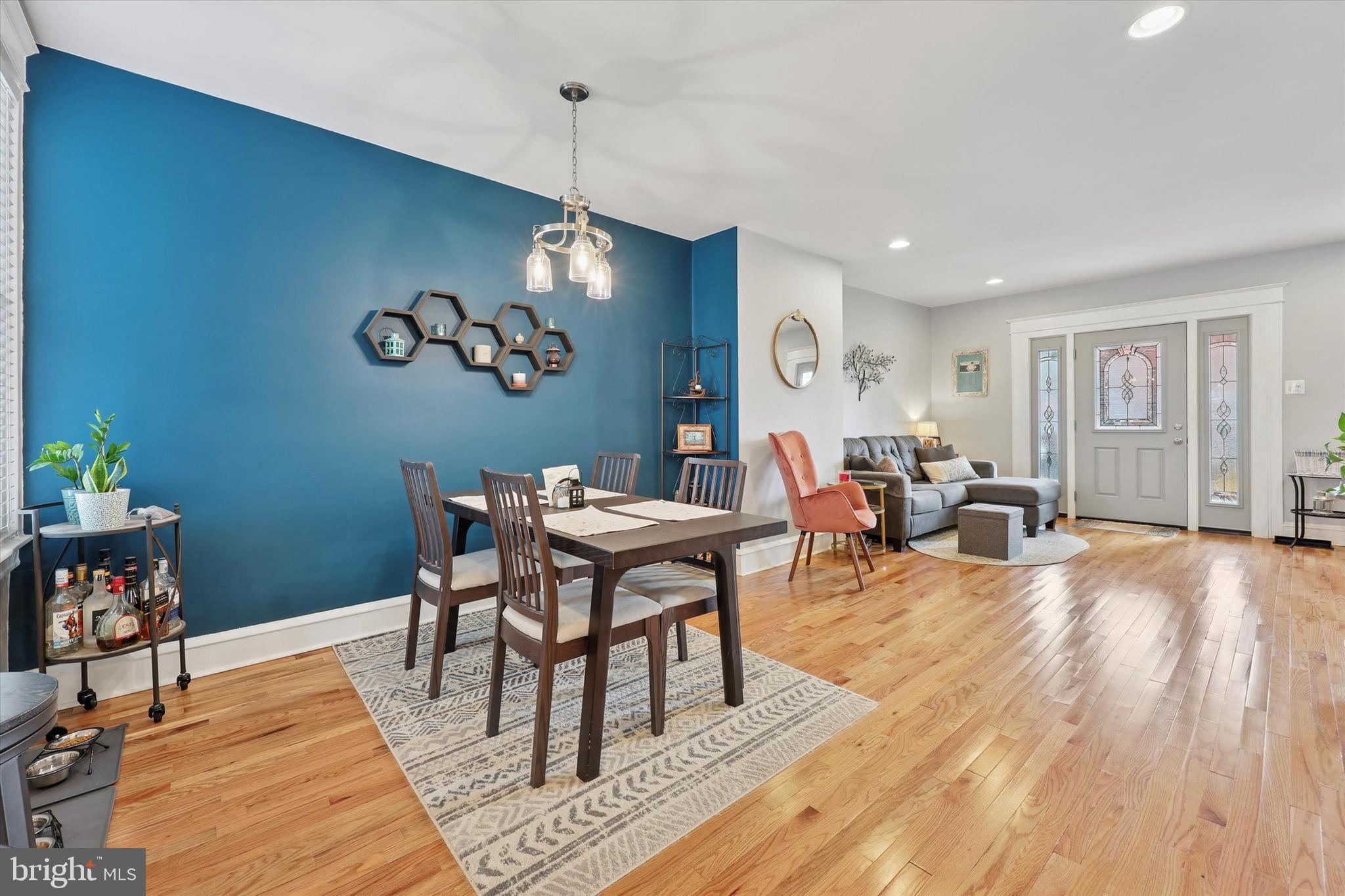 ROXBOROUGH - Residential