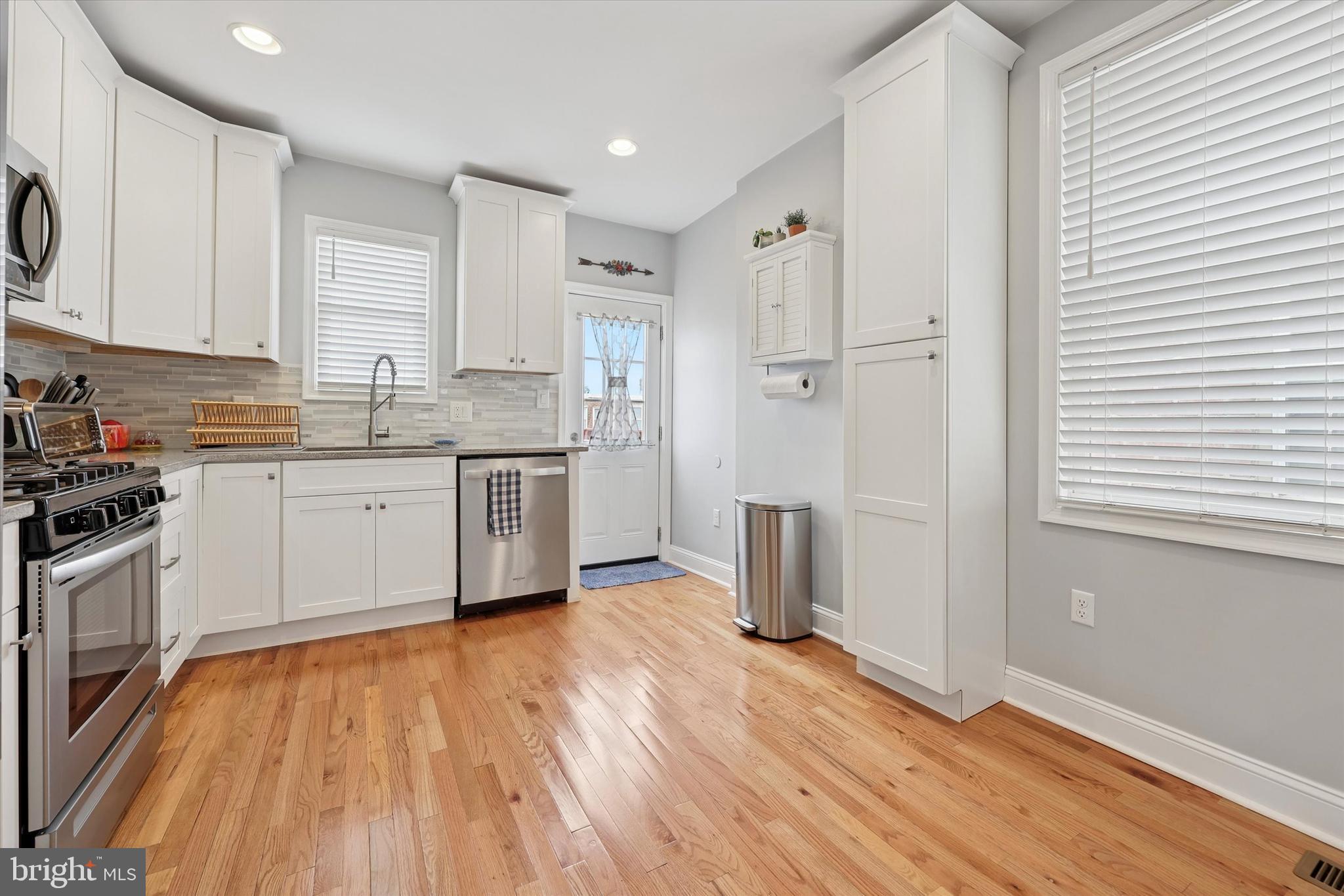 ROXBOROUGH - Residential