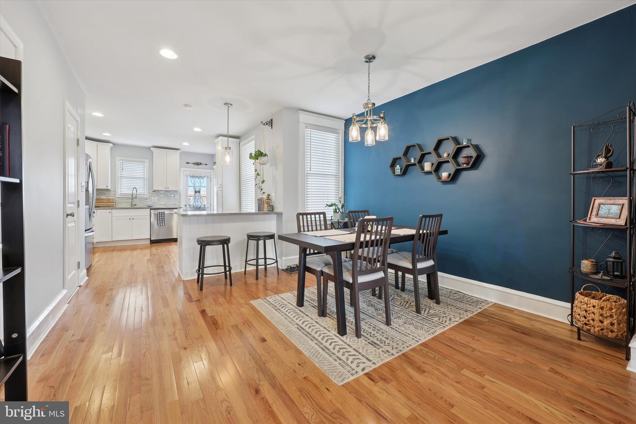 ROXBOROUGH - Residential