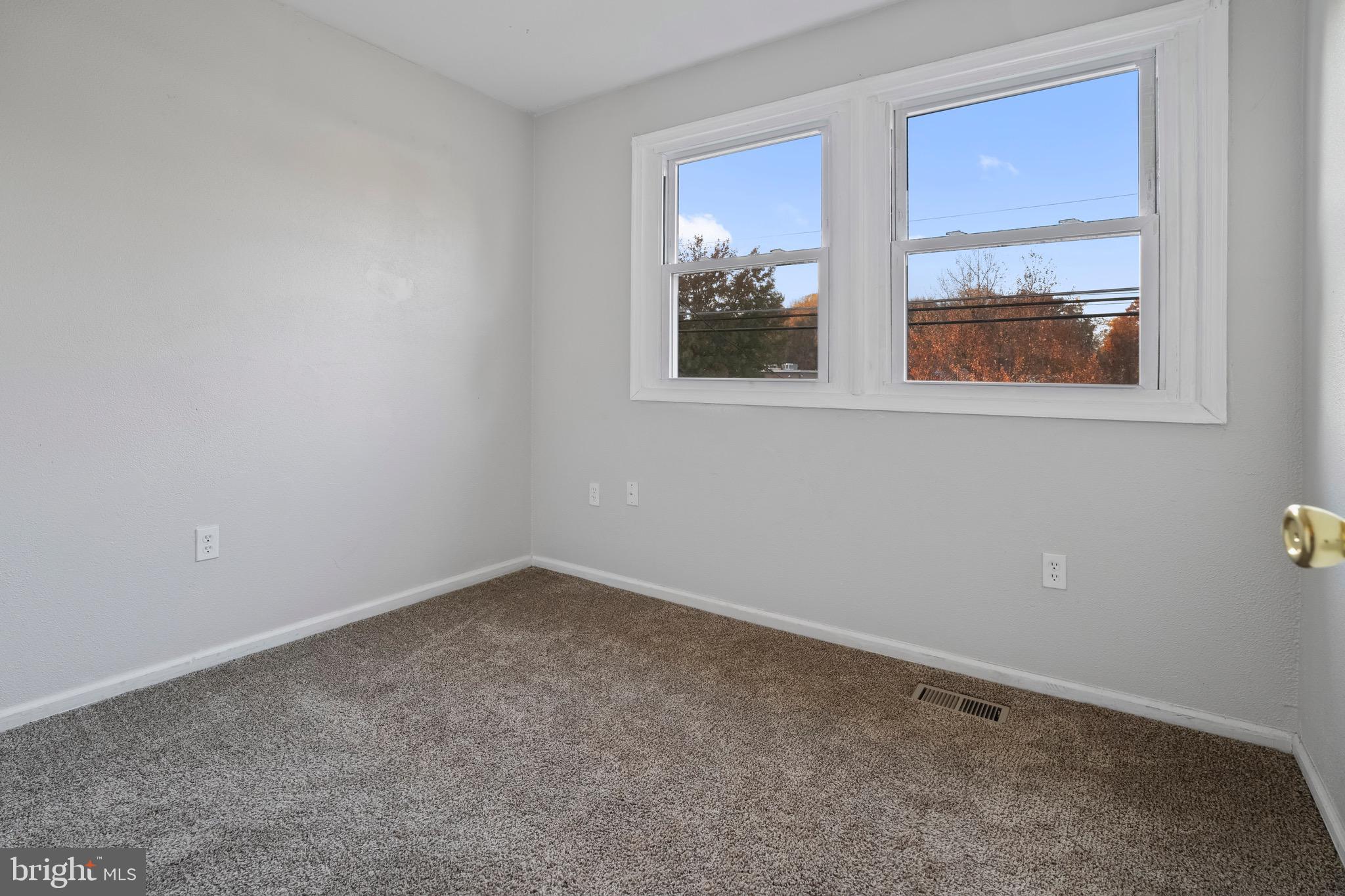 OXFORD ACRES - Residential