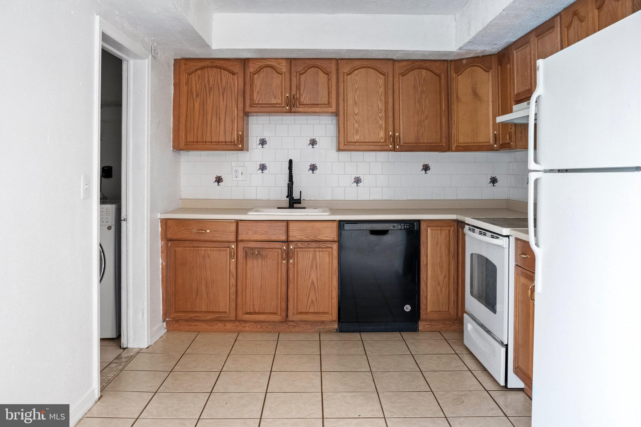 OXFORD ACRES - Residential