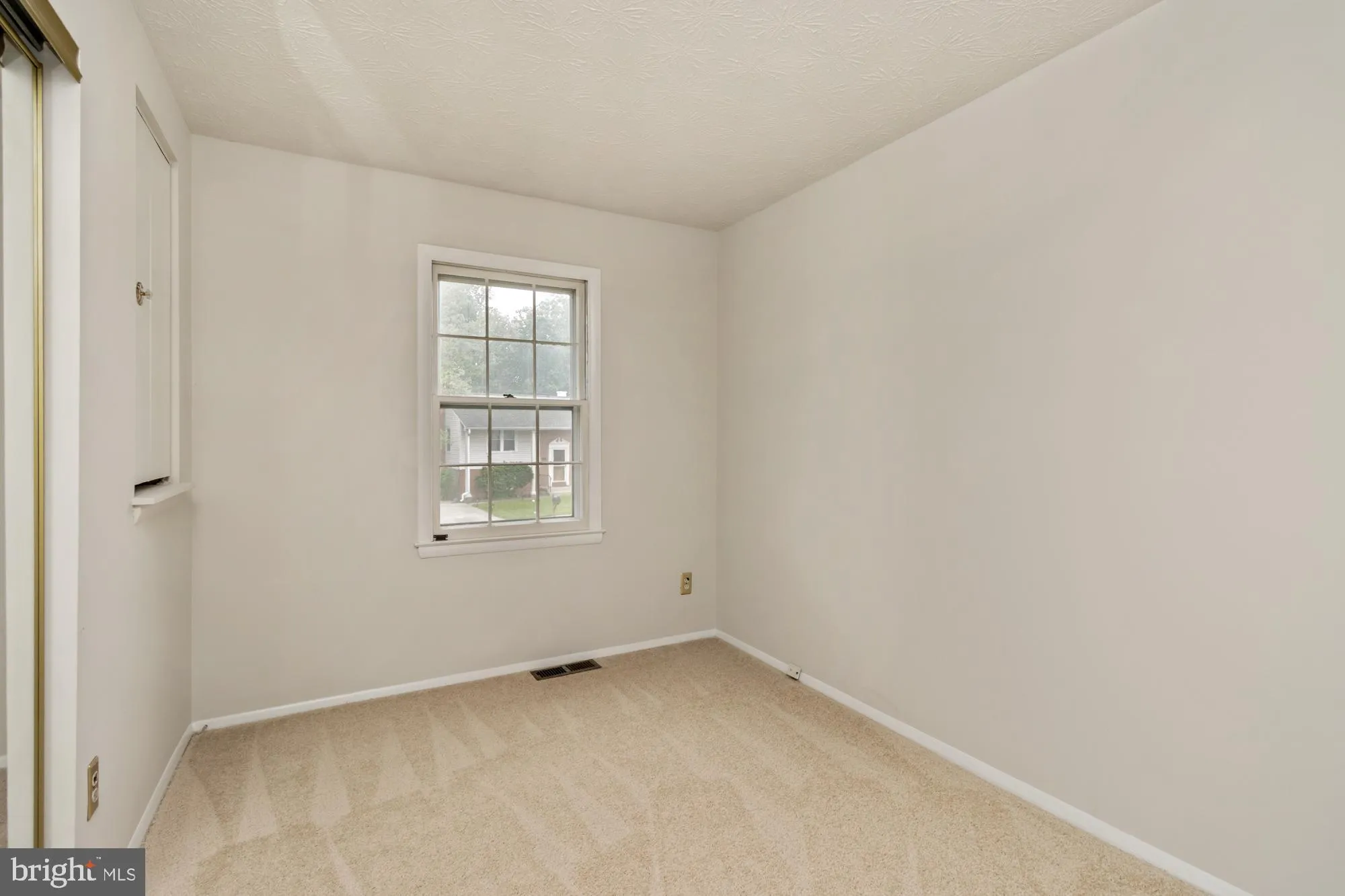 Baltimore, Maryland 21236, United States, 4 Bedrooms Bedrooms, ,2 BathroomsBathrooms,Residential,Pending,129360