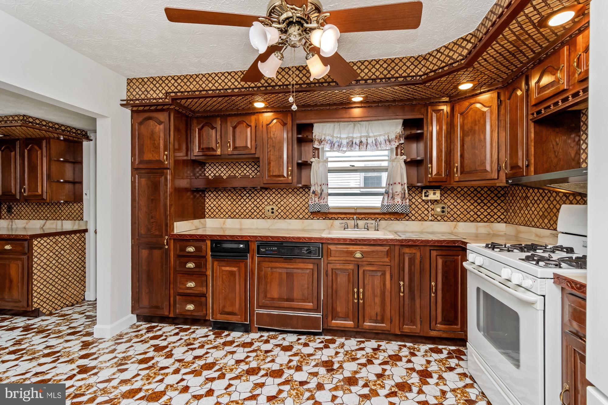 SILVERGATE - Residential