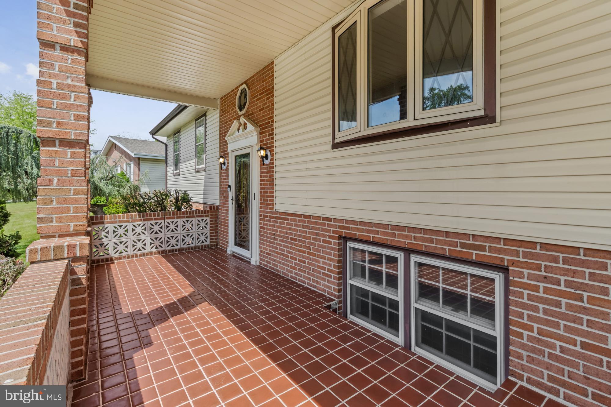 8809 DEARBORN DRIVE
