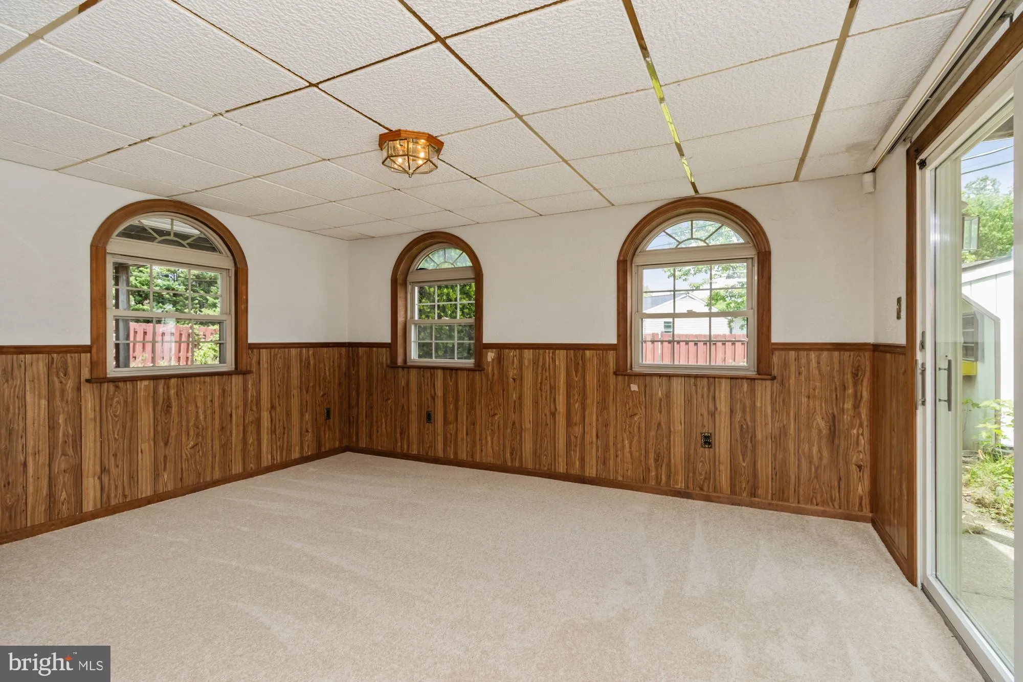 Baltimore, Maryland 21236, United States, 4 Bedrooms Bedrooms, ,2 BathroomsBathrooms,Residential,Pending,129360