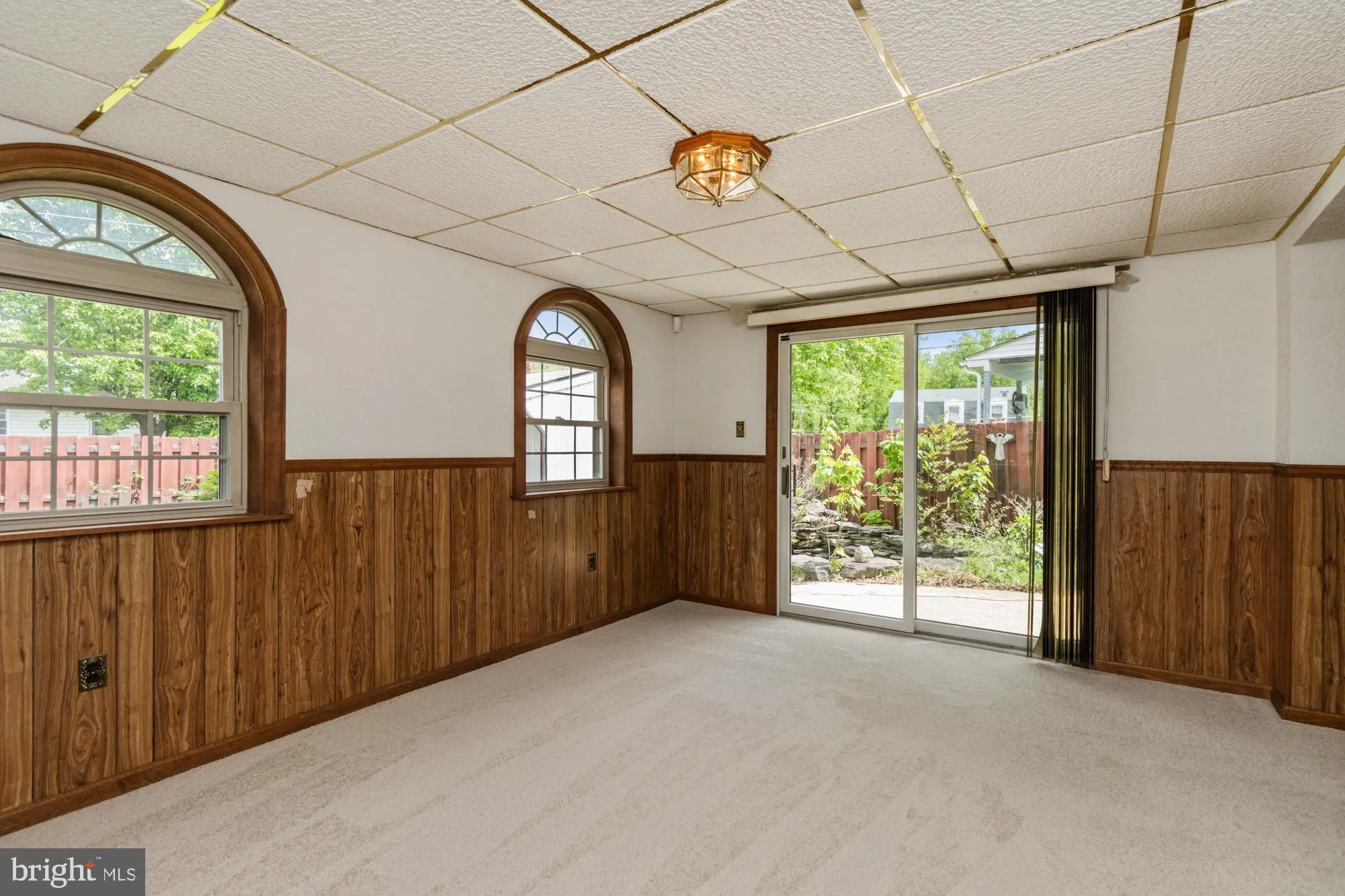 Baltimore, Maryland 21236, United States, 4 Bedrooms Bedrooms, ,2 BathroomsBathrooms,Residential,Pending,129360