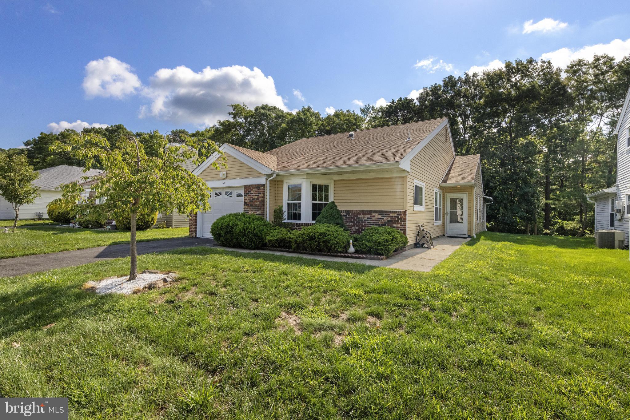 40 PINE OAK BOULEVARD