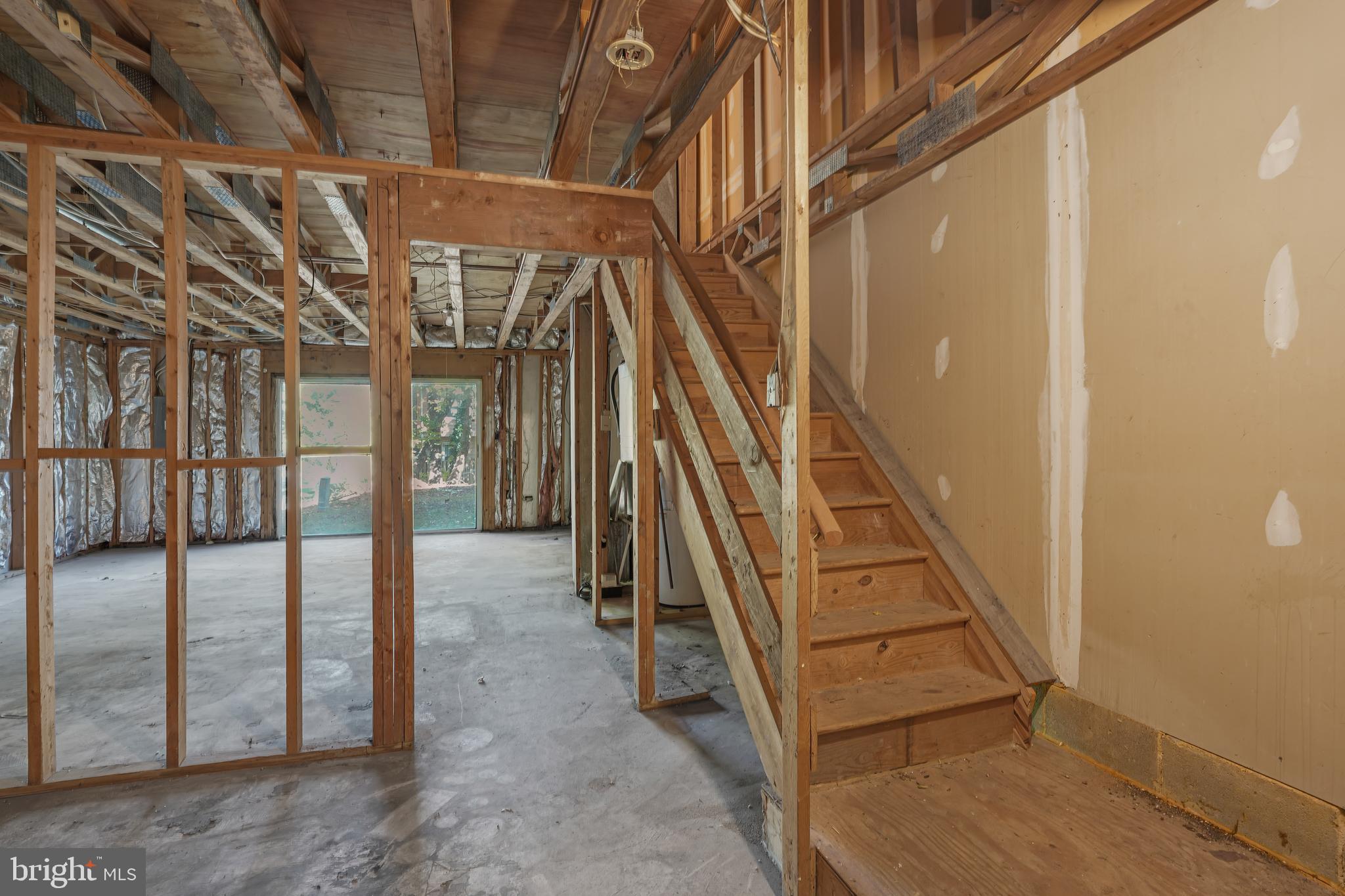 HILLCREST TOWNE - Residential