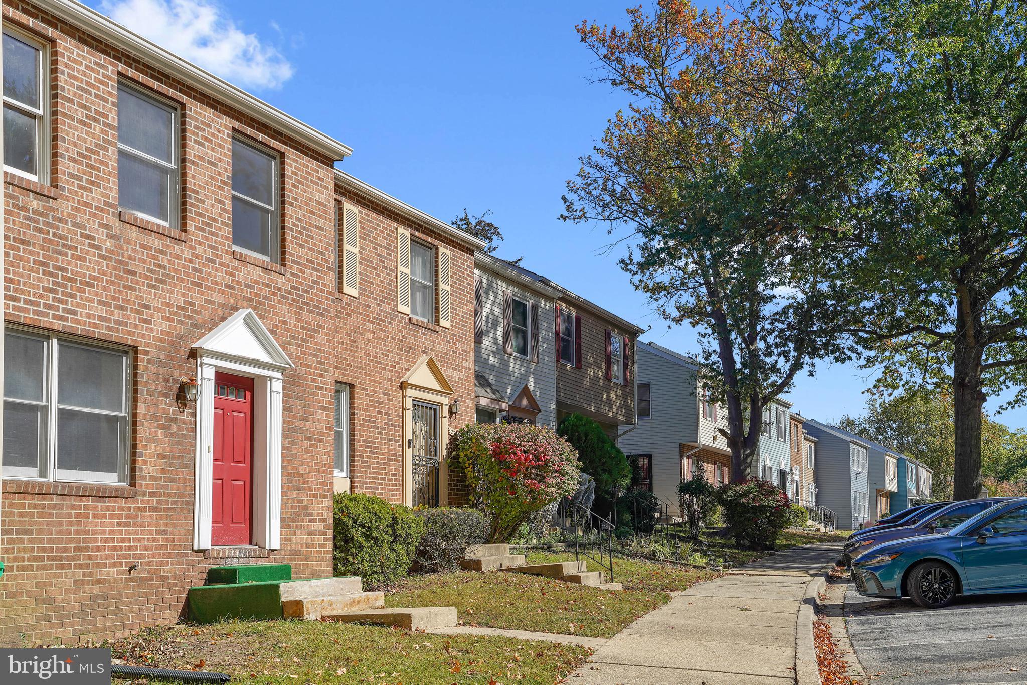 HILLCREST TOWNE - Residential