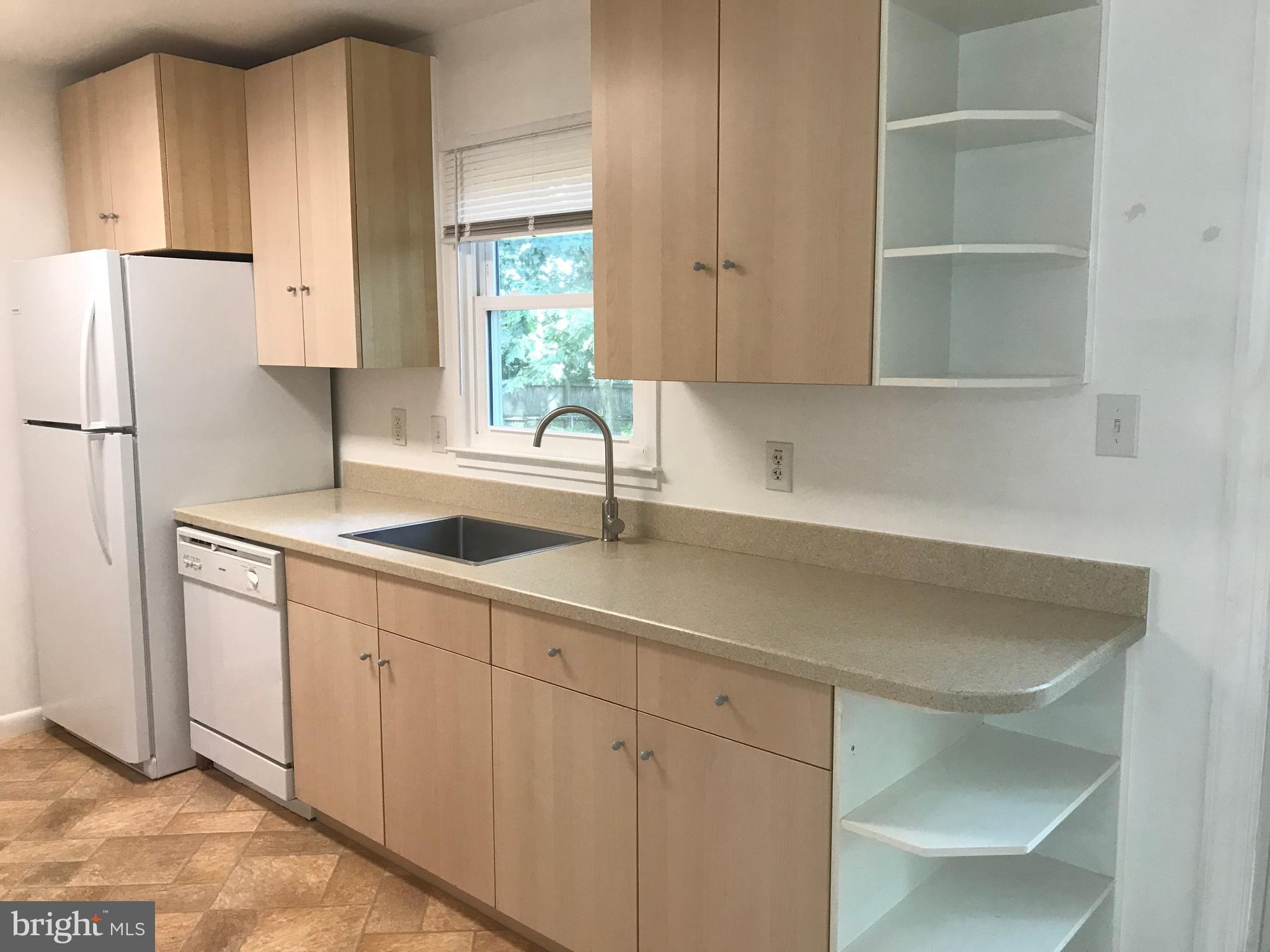 DALE CITY - Residential Lease