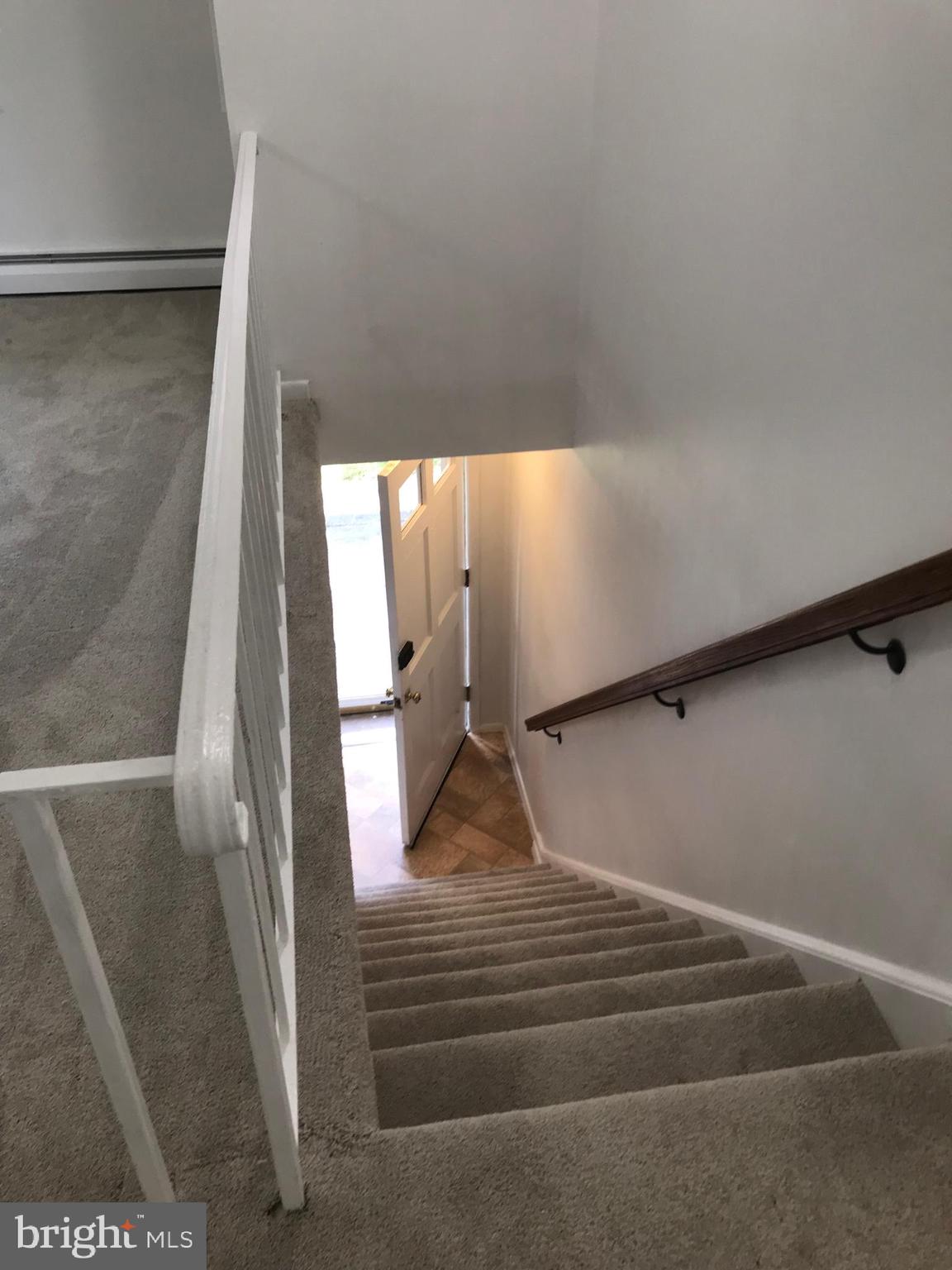 DALE CITY - Residential Lease