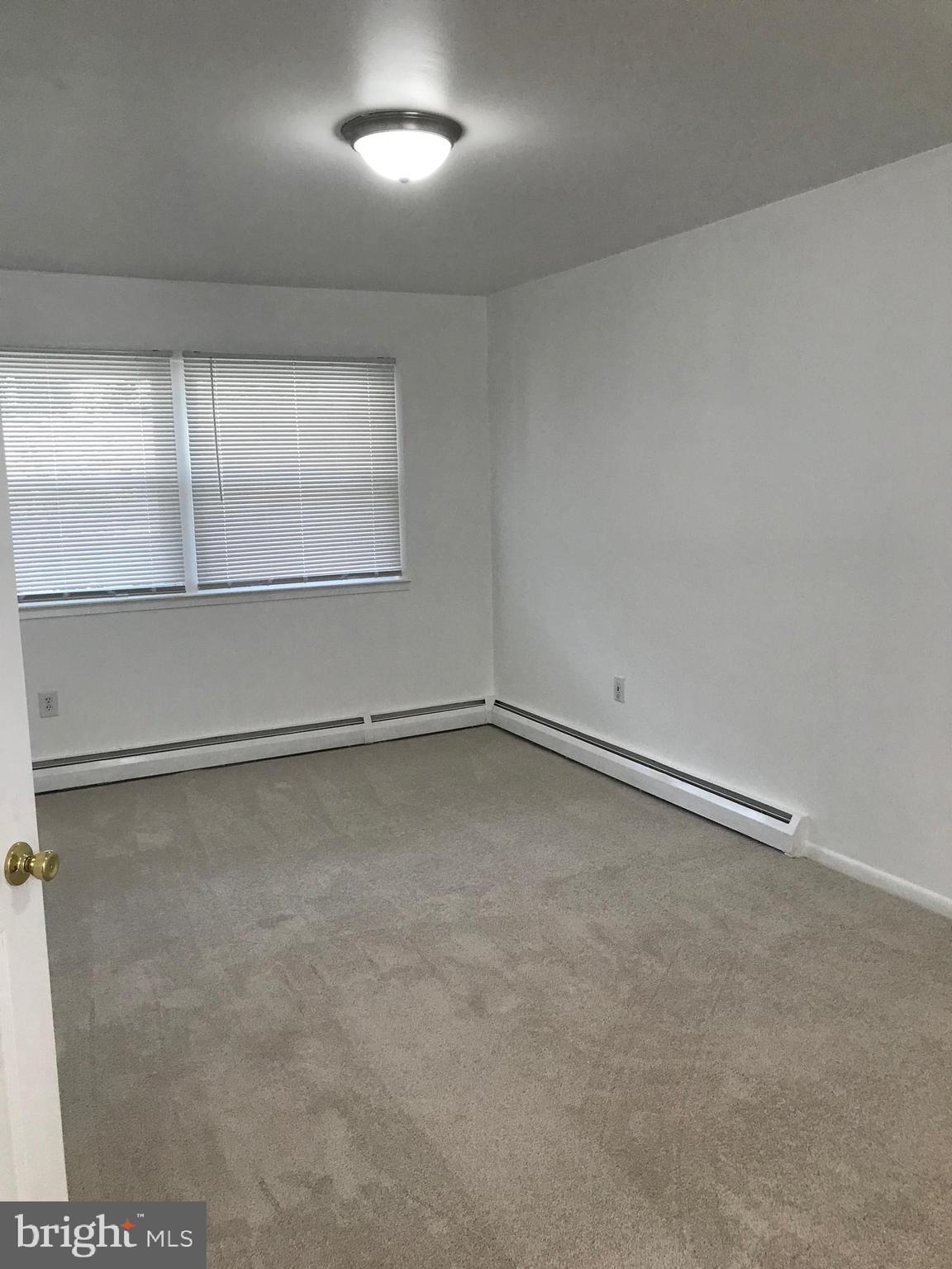 DALE CITY - Residential Lease