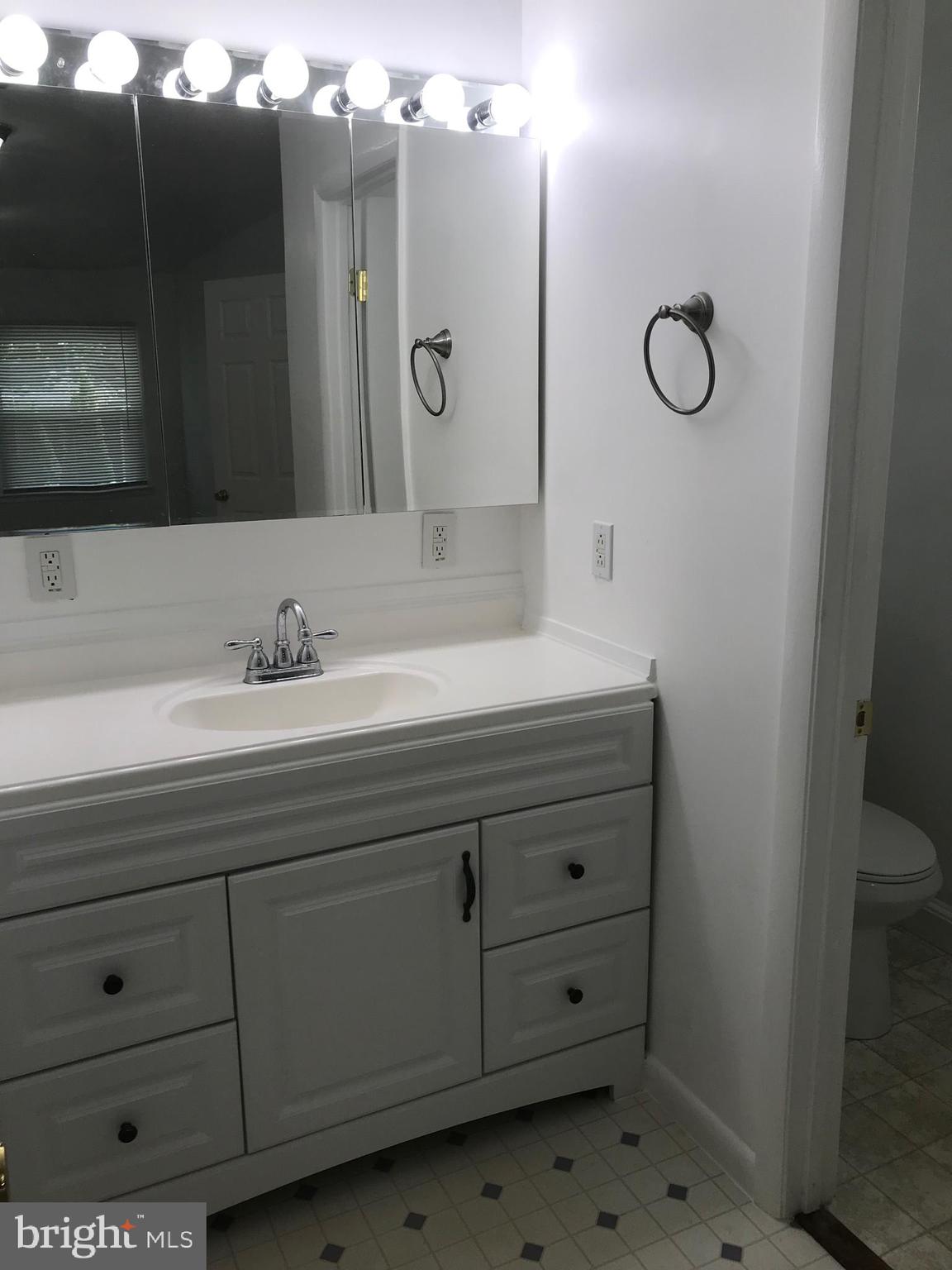 DALE CITY - Residential Lease