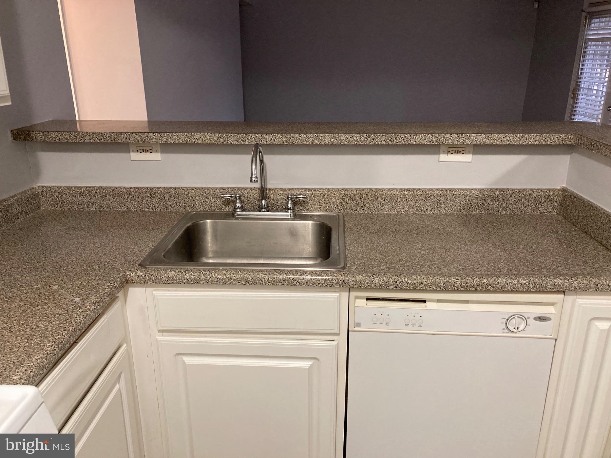 MARKHAM VIEW CONDOMINIUMS - Residential