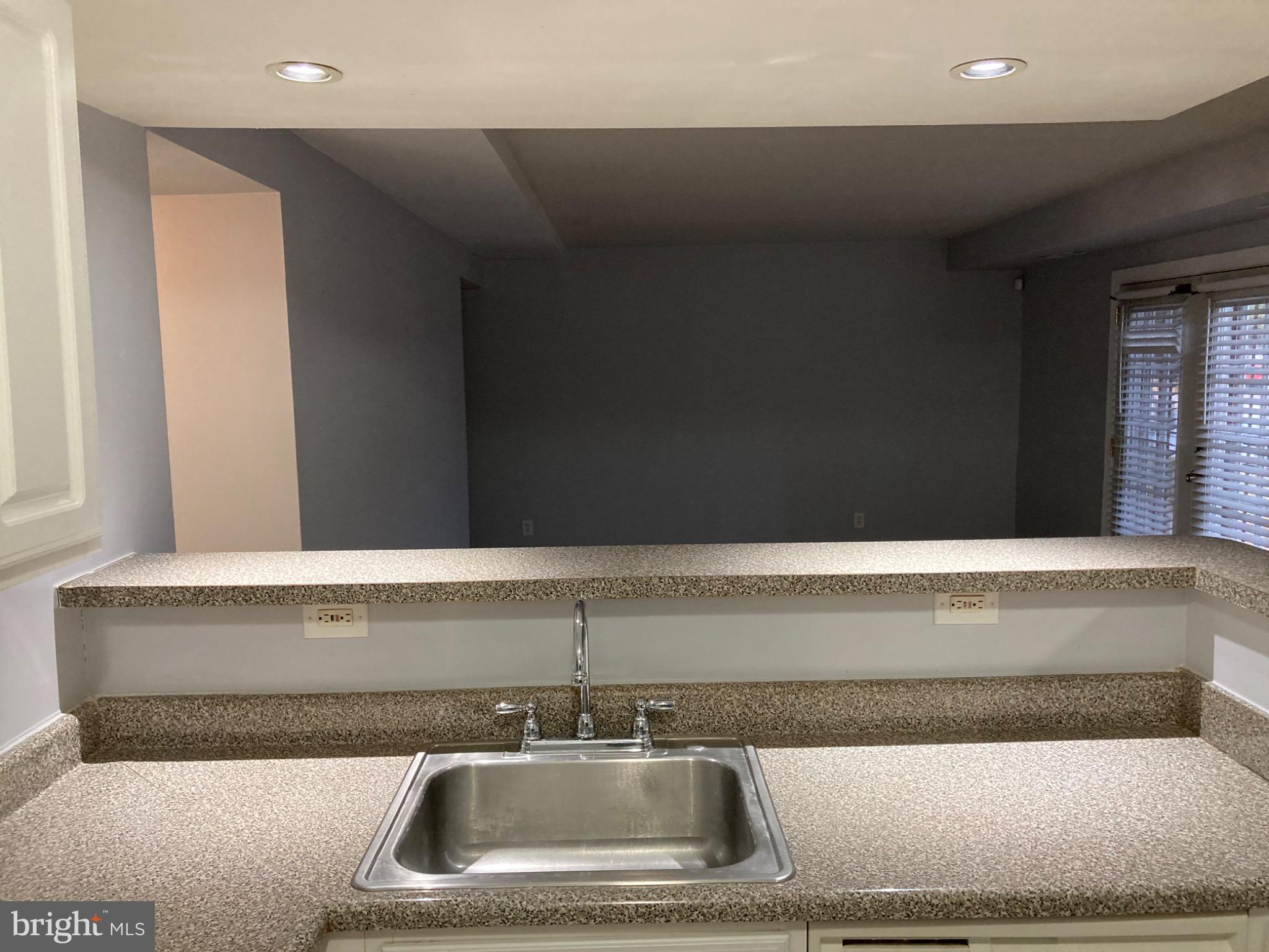 MARKHAM VIEW CONDOMINIUMS - Residential