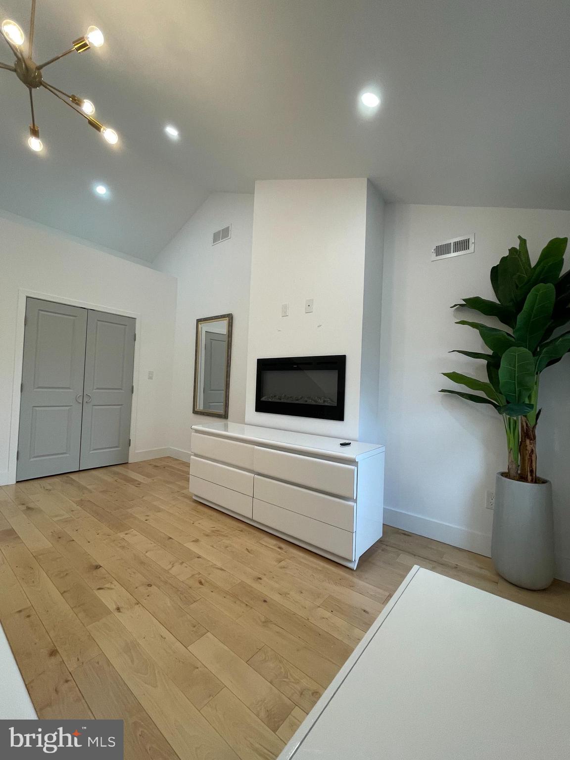 PENNSPORT - Residential Lease