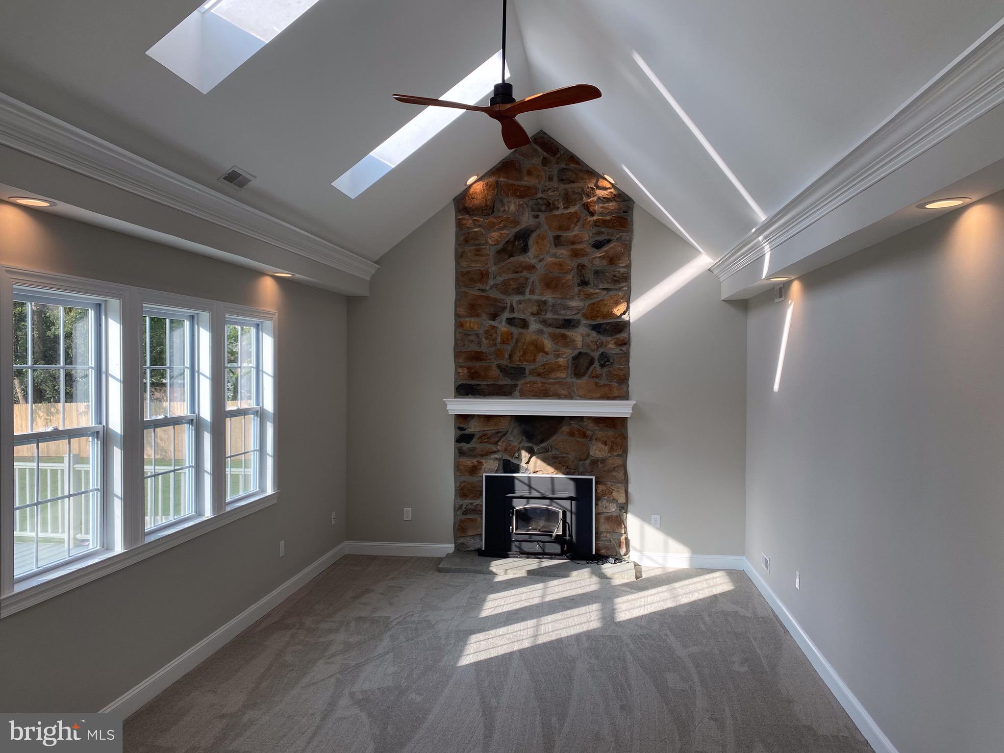 CAMP HILL - Residential