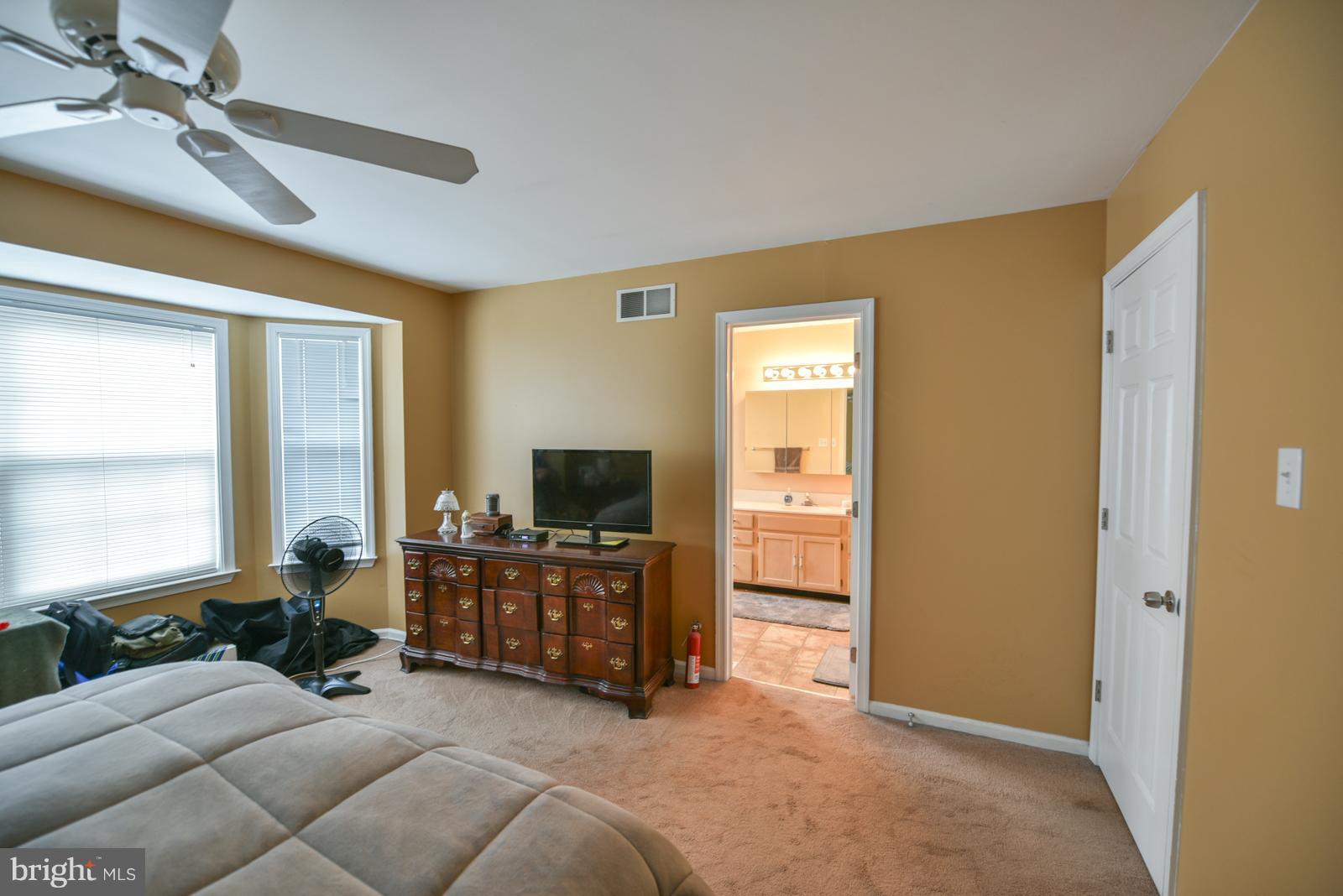 PINE TREE RIDGE - Residential